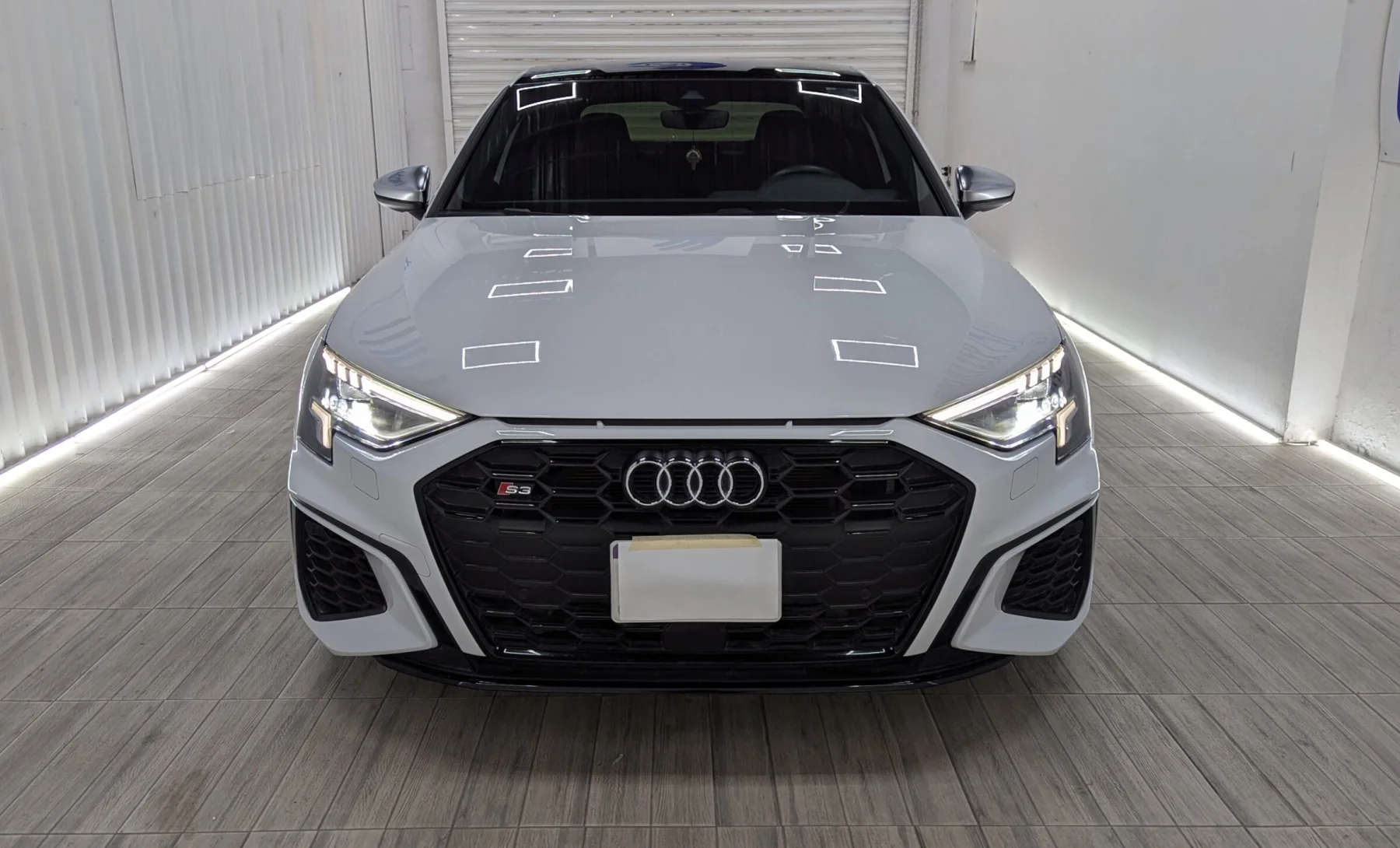Audi S3 Base 2023 — exterior 3 de 5