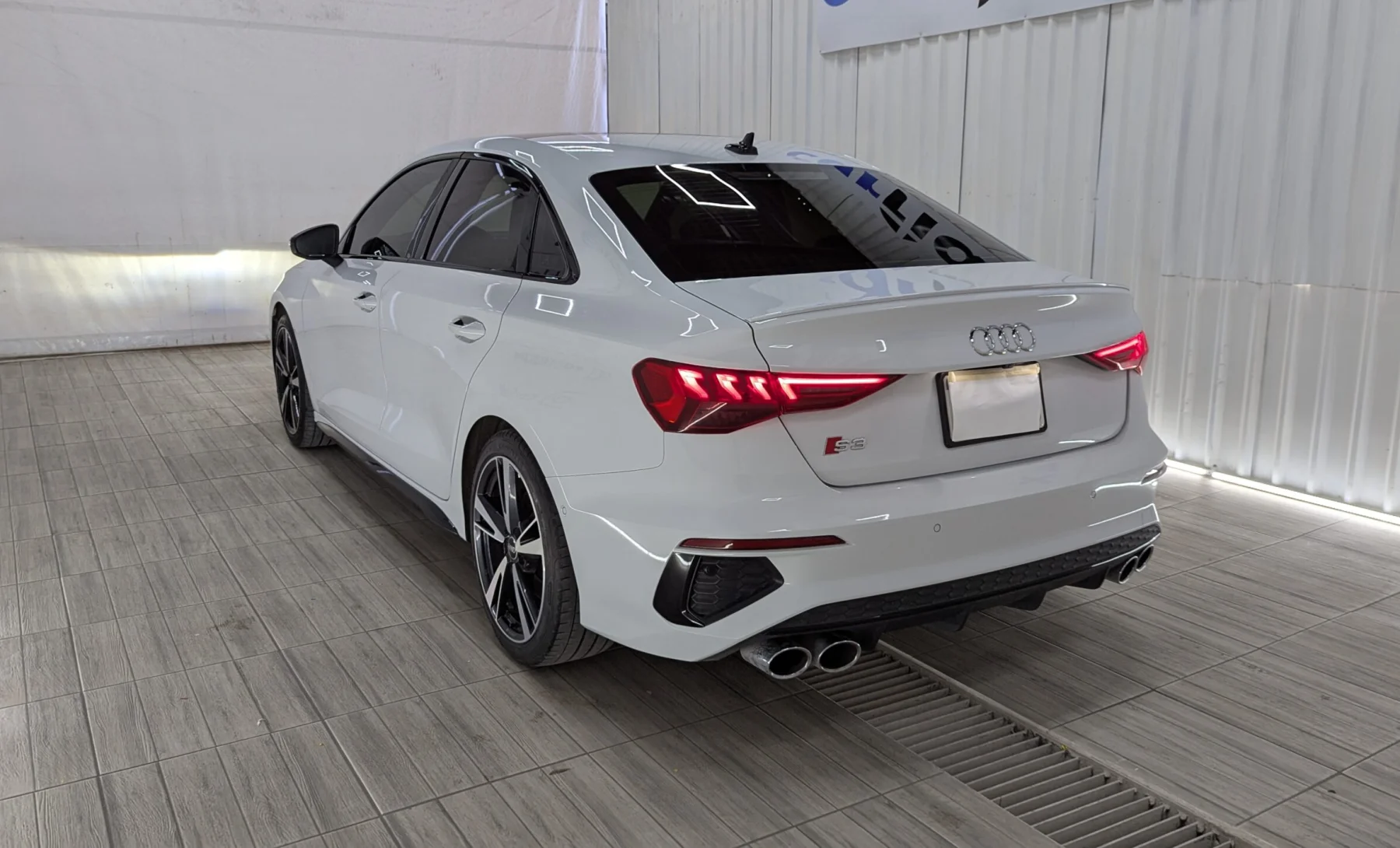 Audi S3 Base 2023 — interior 1 de 4
