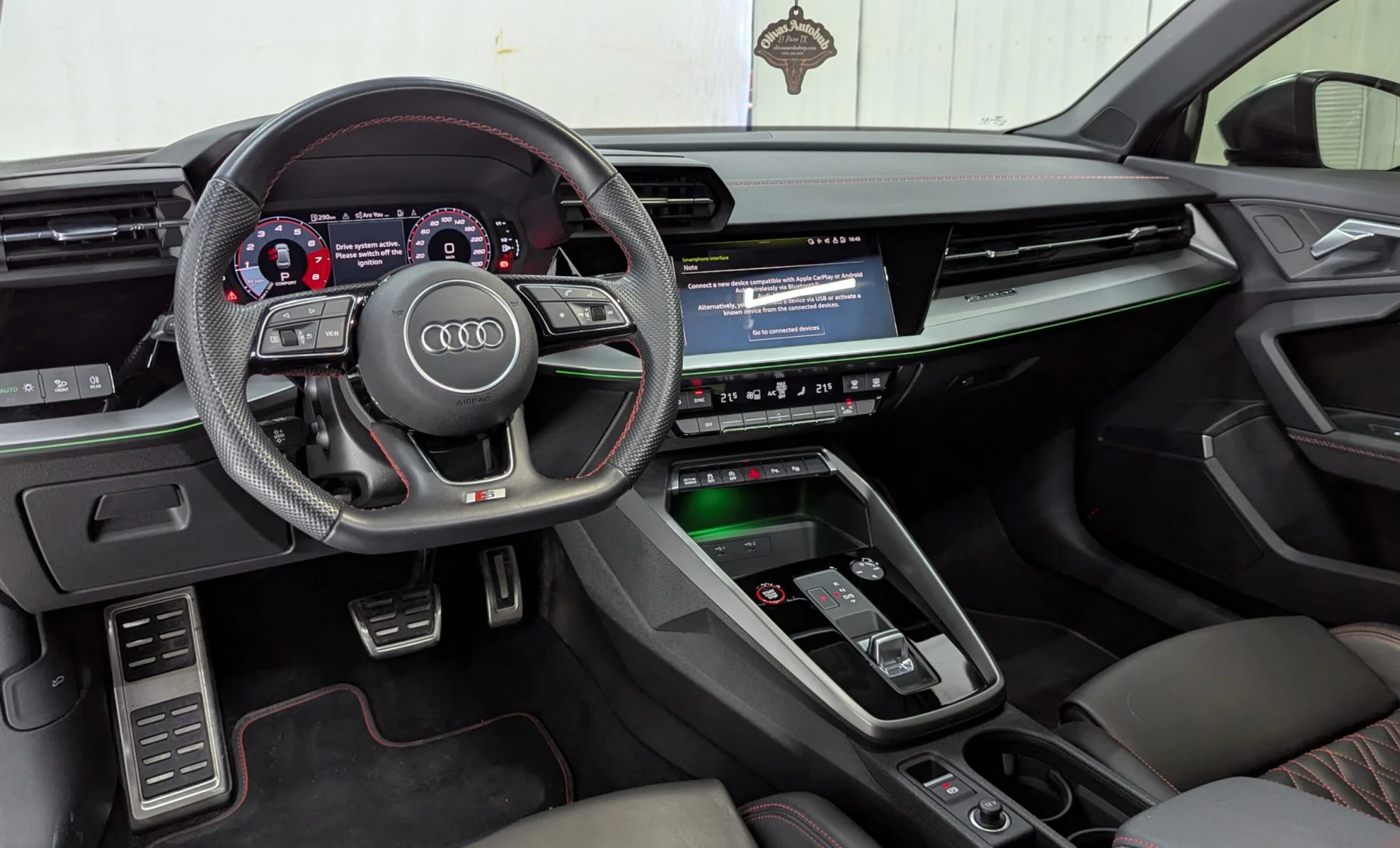 Audi S3 Base 2023 — interior 4 de 4