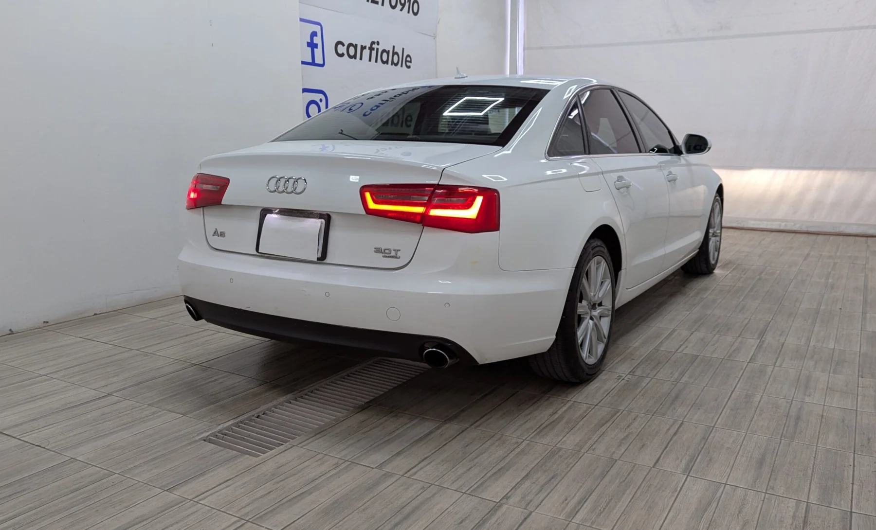 Audi A6 Quattro  2012 — exterior 5 de 5