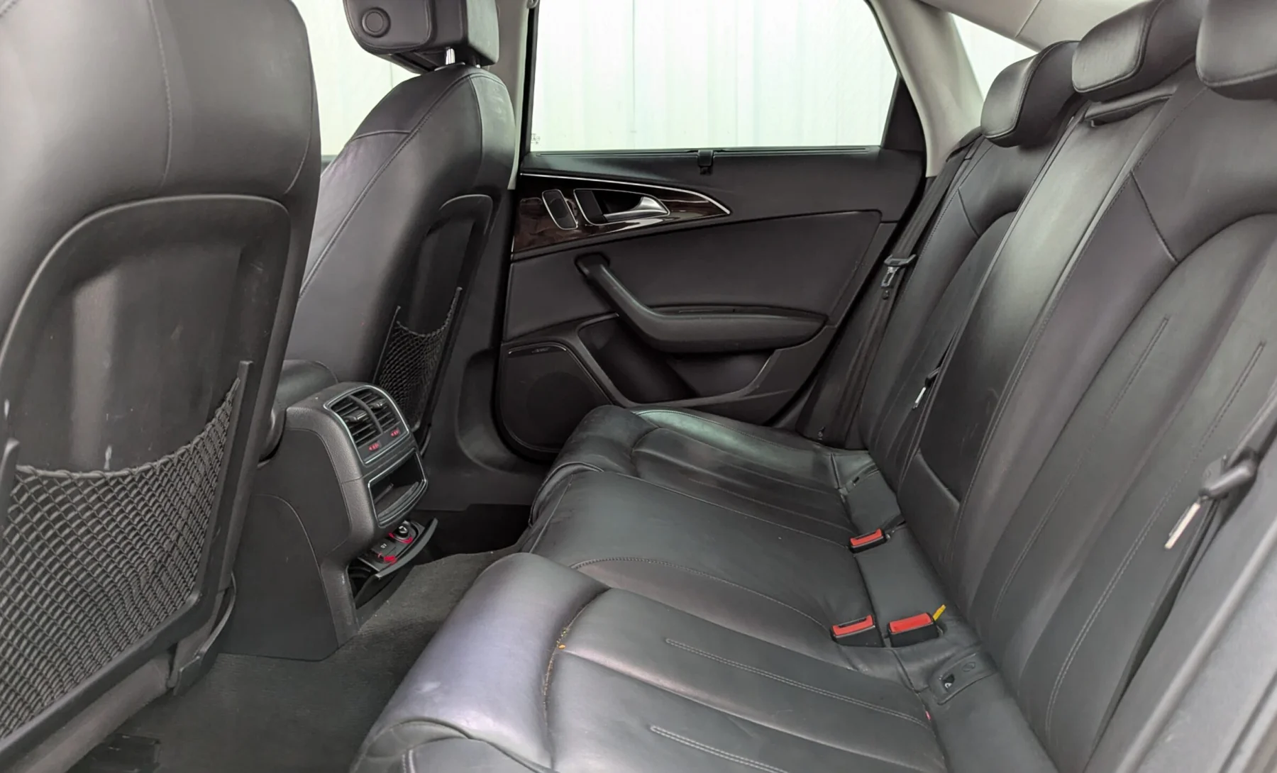 Audi A6 Quattro  2012 — interior 3 de 4
