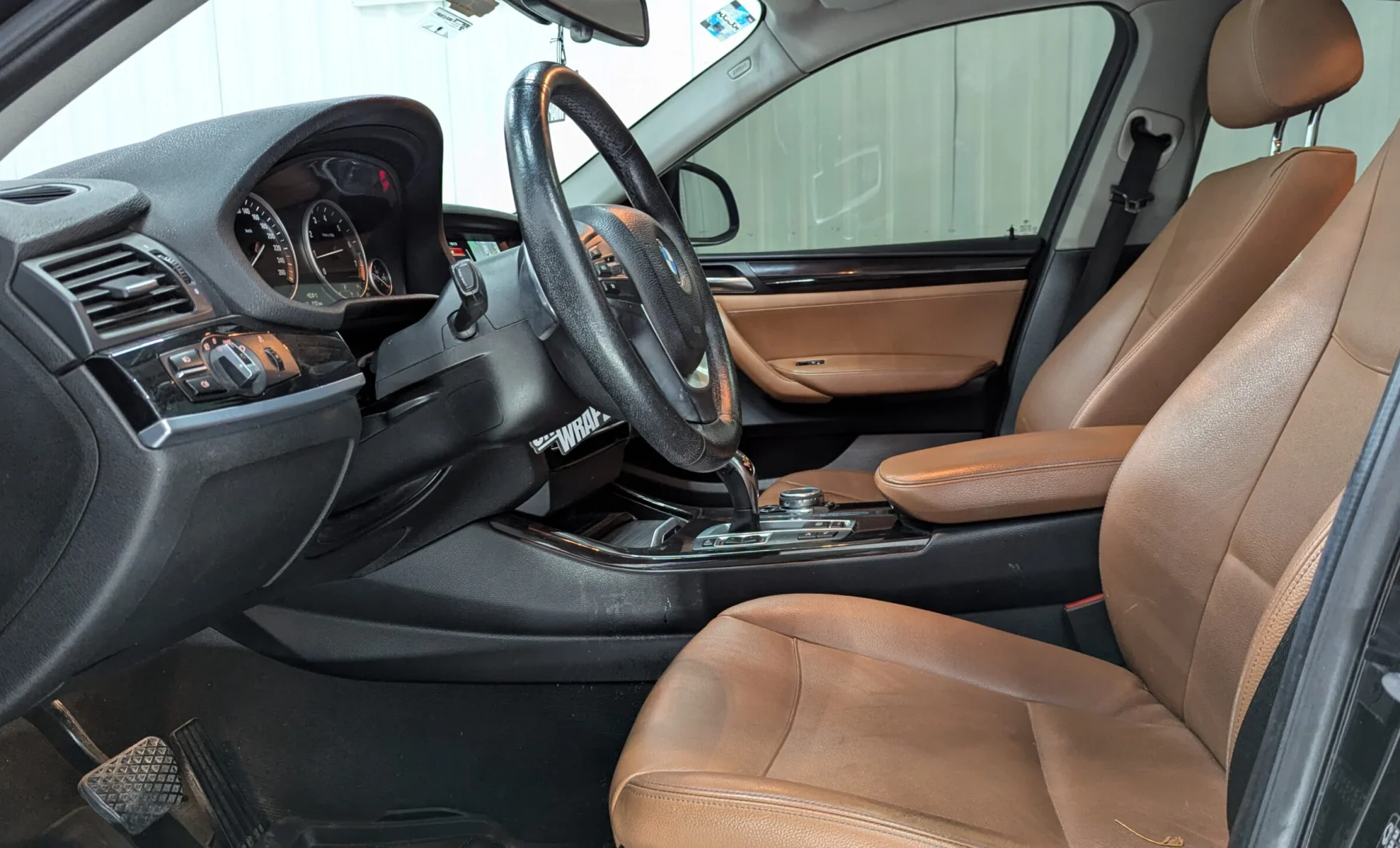 BMW X4 M Sport 2016 — interior 1 de 4
