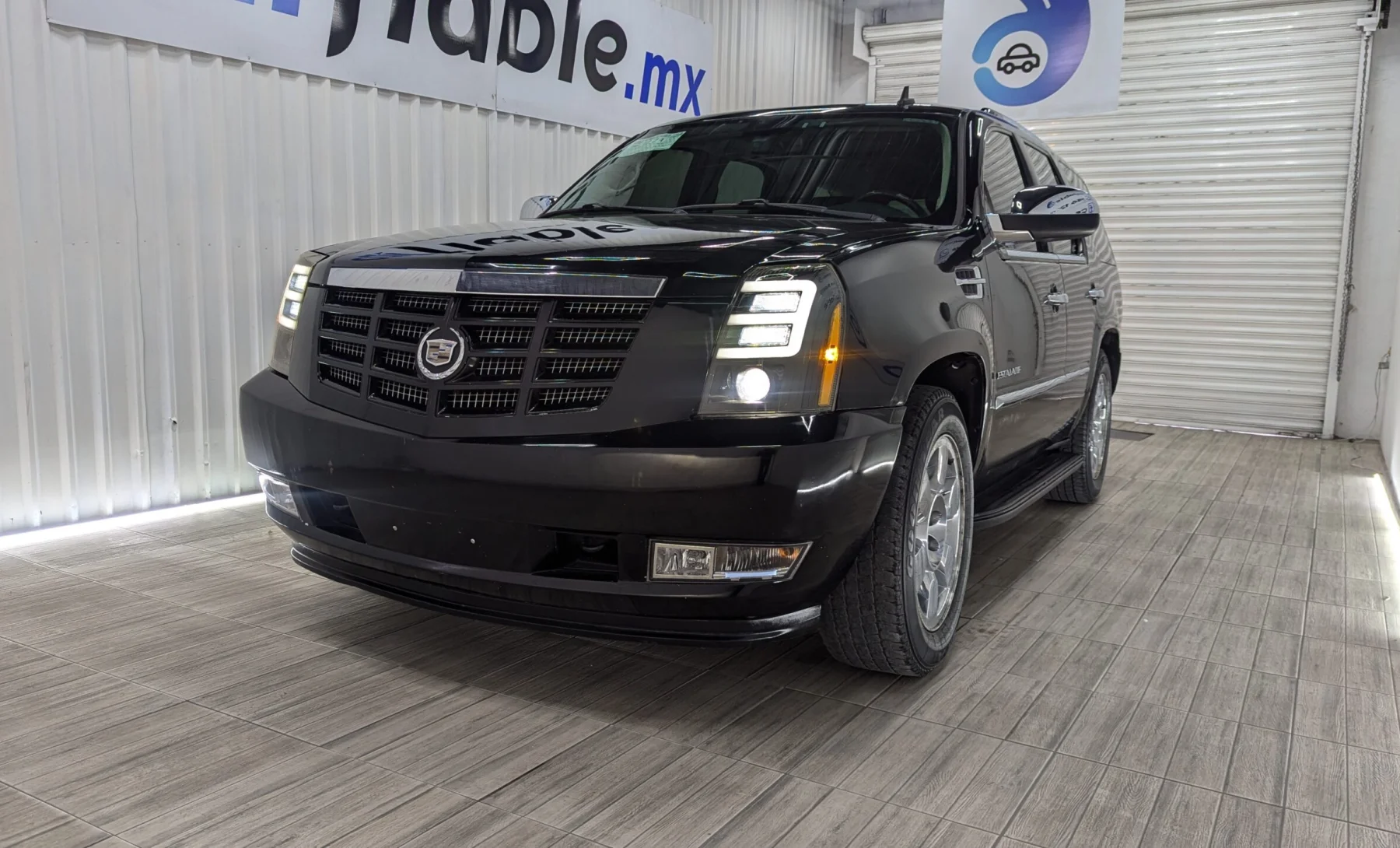 Cadillac Escalade 2010 — exterior 1 de 5