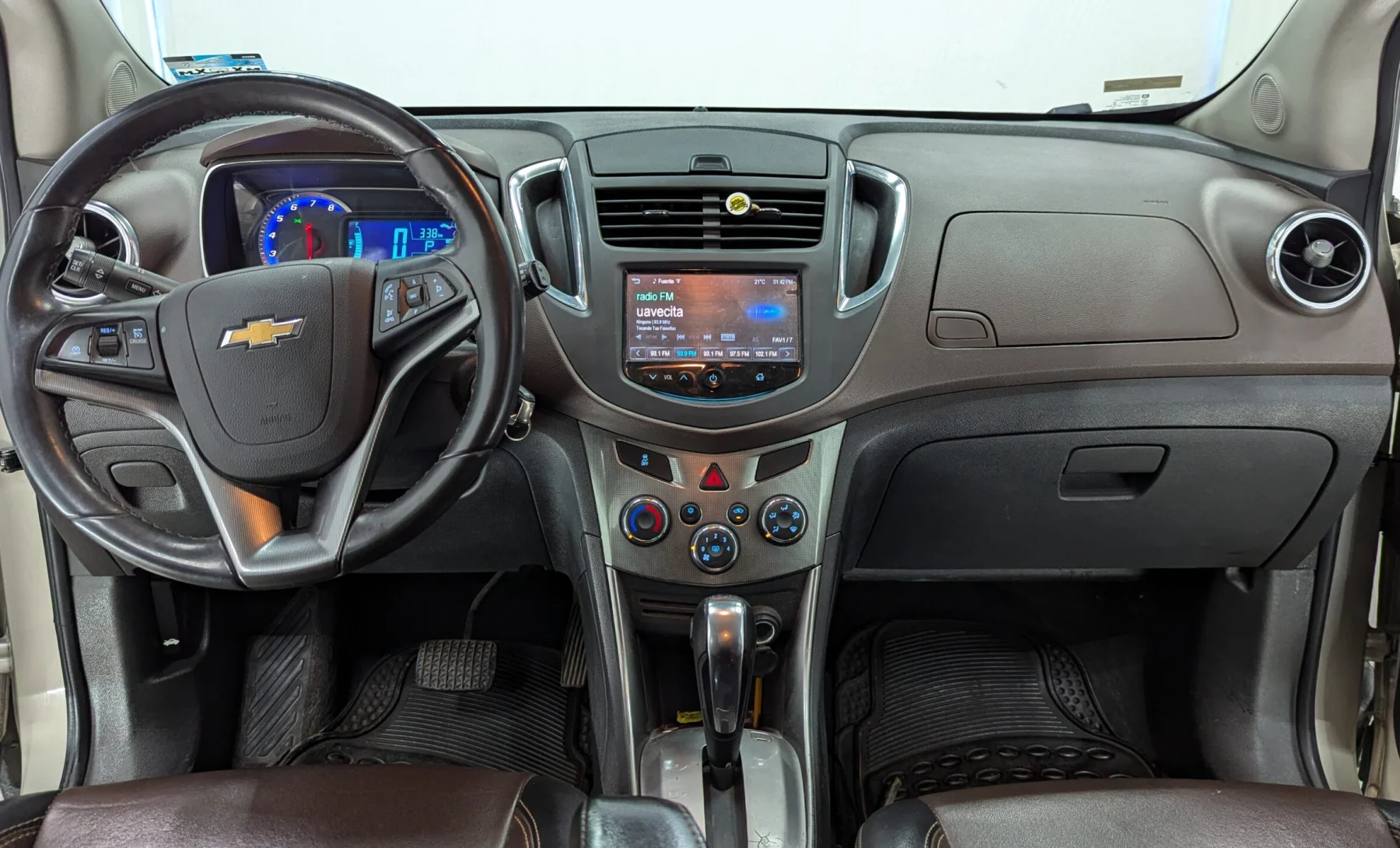 Chevrolet Trax LTZ 2015 — interior 4 de 4