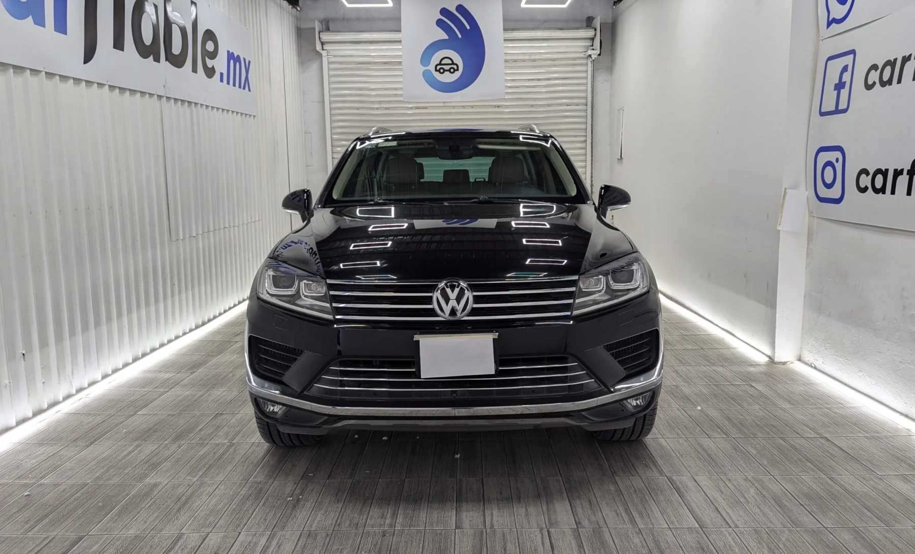 Volkswagen Touareg Execline 2017 — exterior 2 de 5