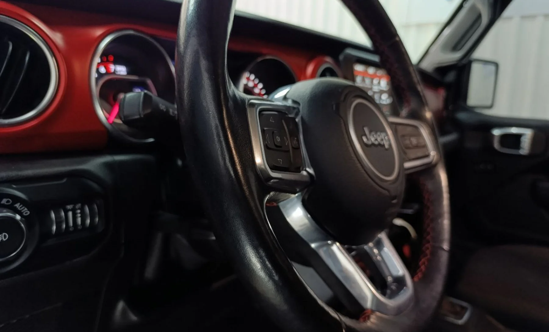 Jeep Wrangler 80th Anniversary 2021 — interior 4 de 4