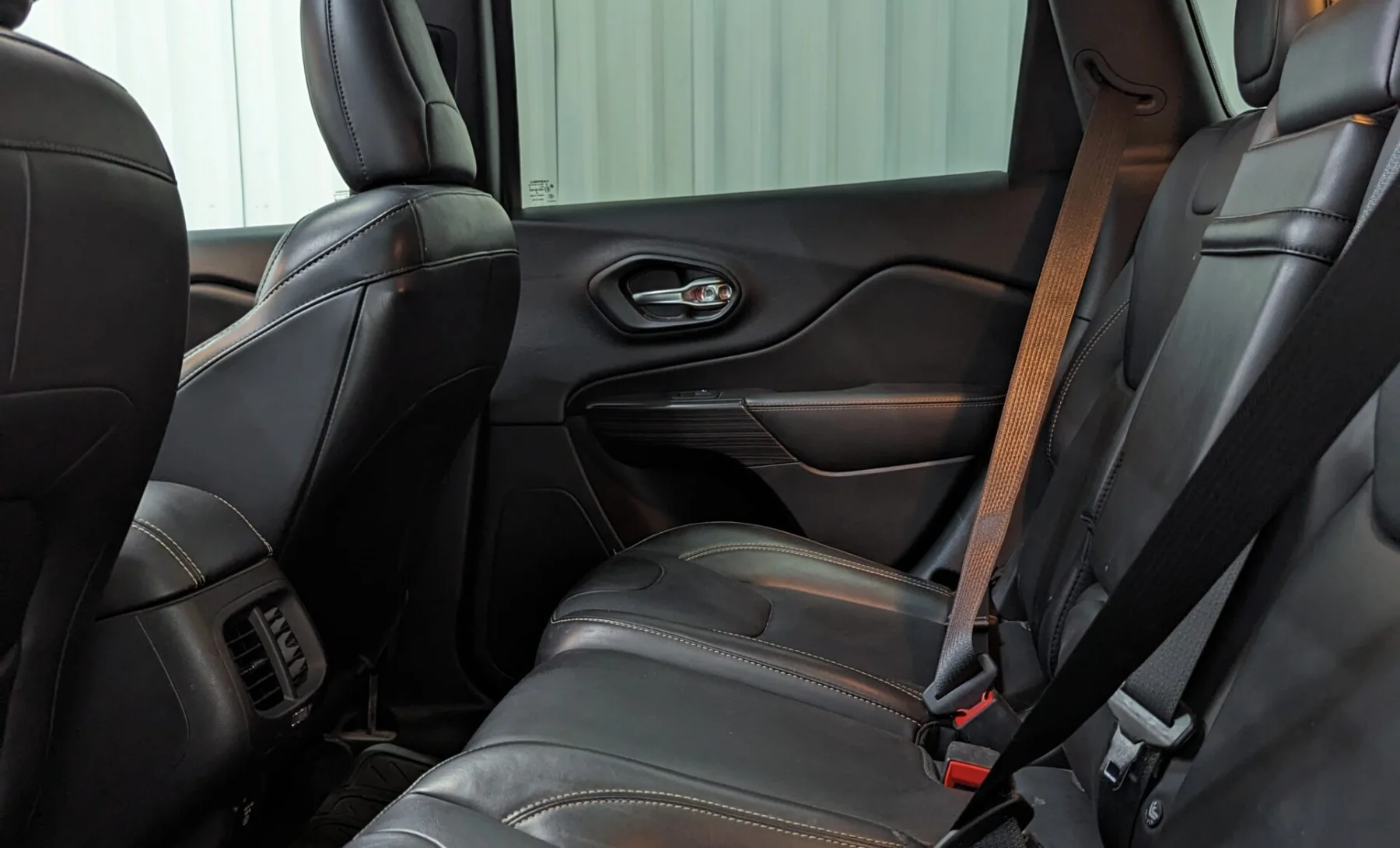 Jeep Renegade Altitude 2022 — interior 2 de 4