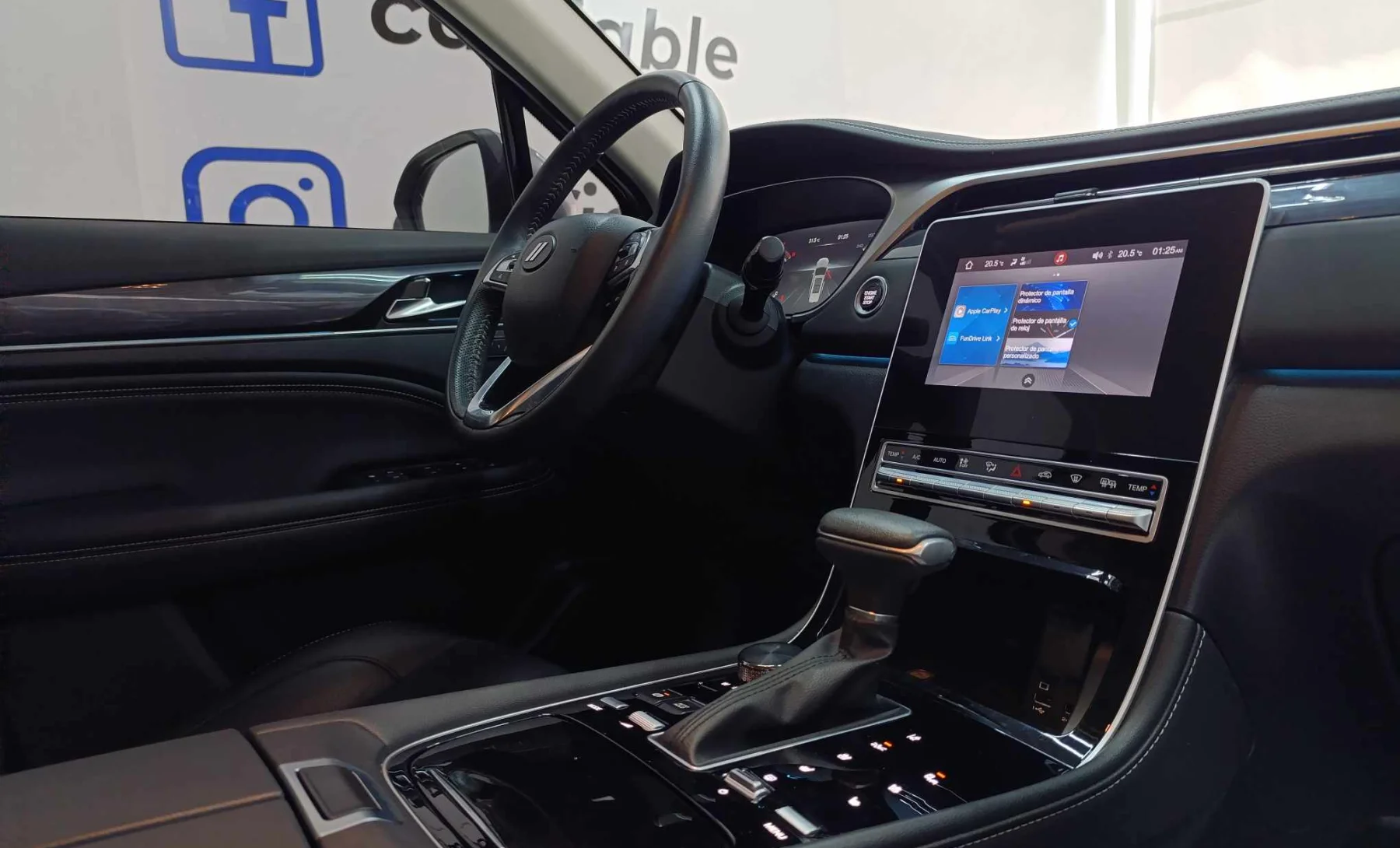 Dodge Journey GT 2023 — interior 1 de 4