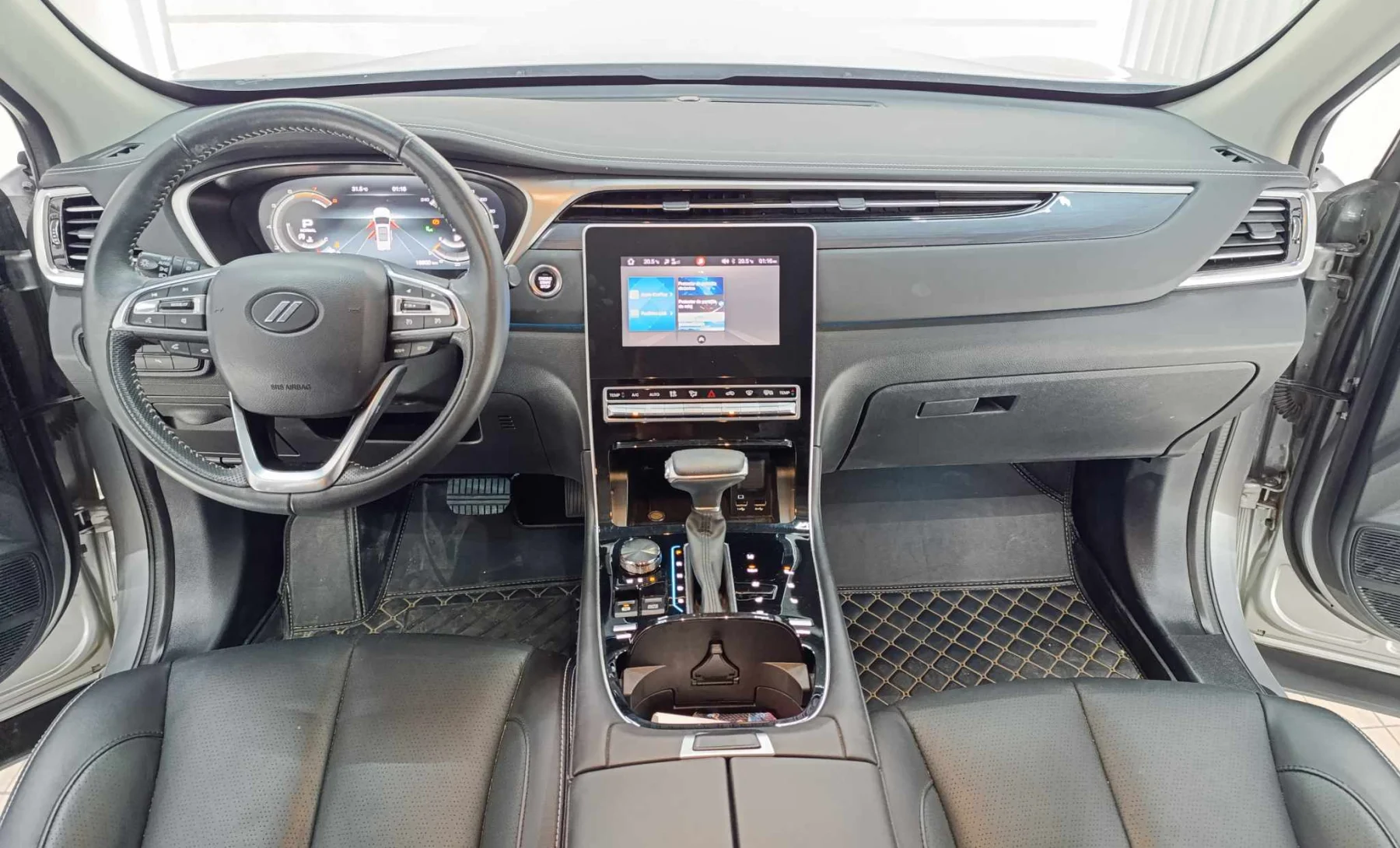 Dodge Journey GT 2023 — interior 2 de 4