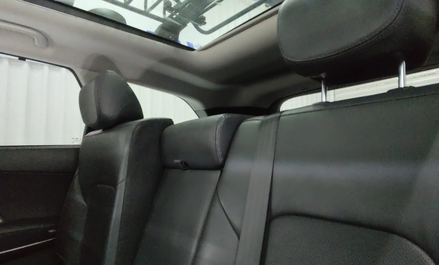 Hyundai Santa Fe Essential 2019 — interior 3 de 4