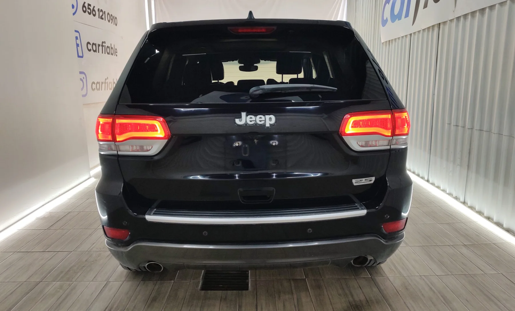 Jeep Grand Cherokee Altitude 2018 — exterior 5 de 5