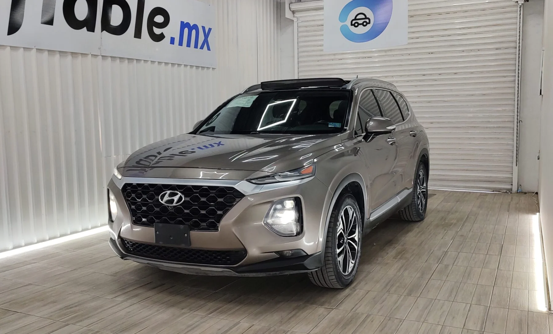 Hyundai Santa Fe Essential 2019 — exterior 1 de 5