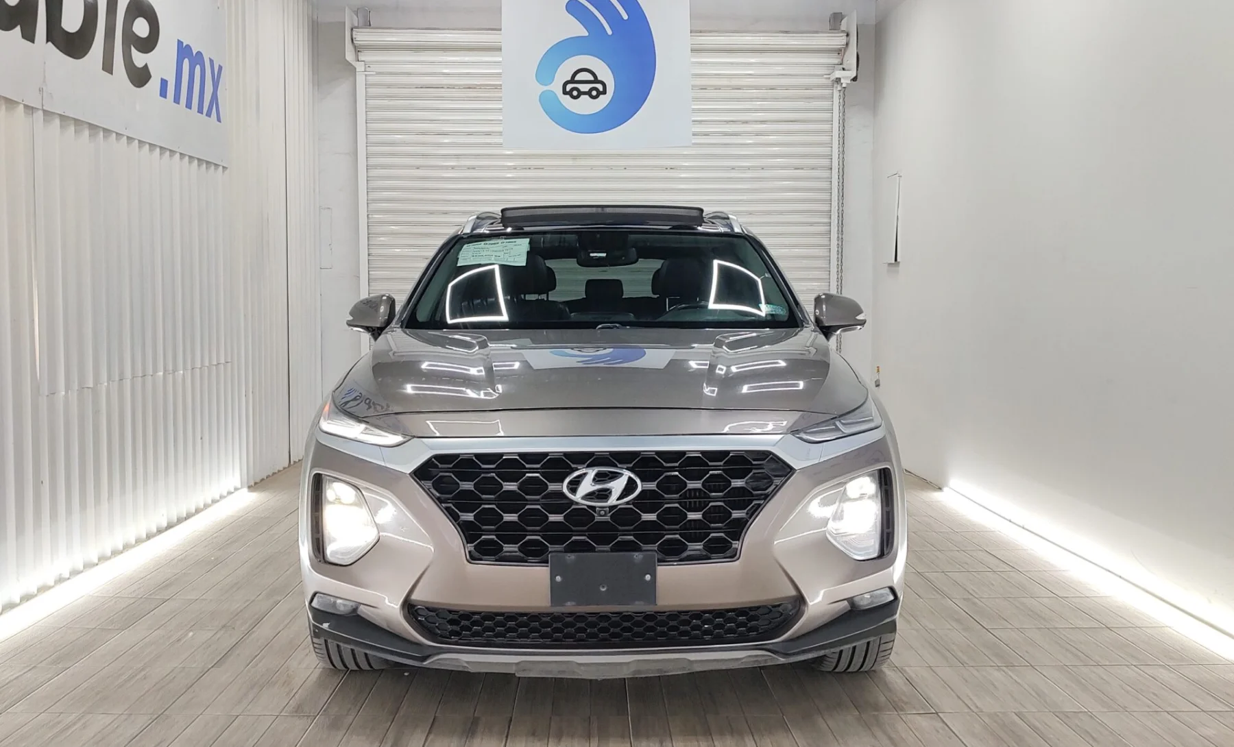 Hyundai Santa Fe Essential 2019 — exterior 2 de 5