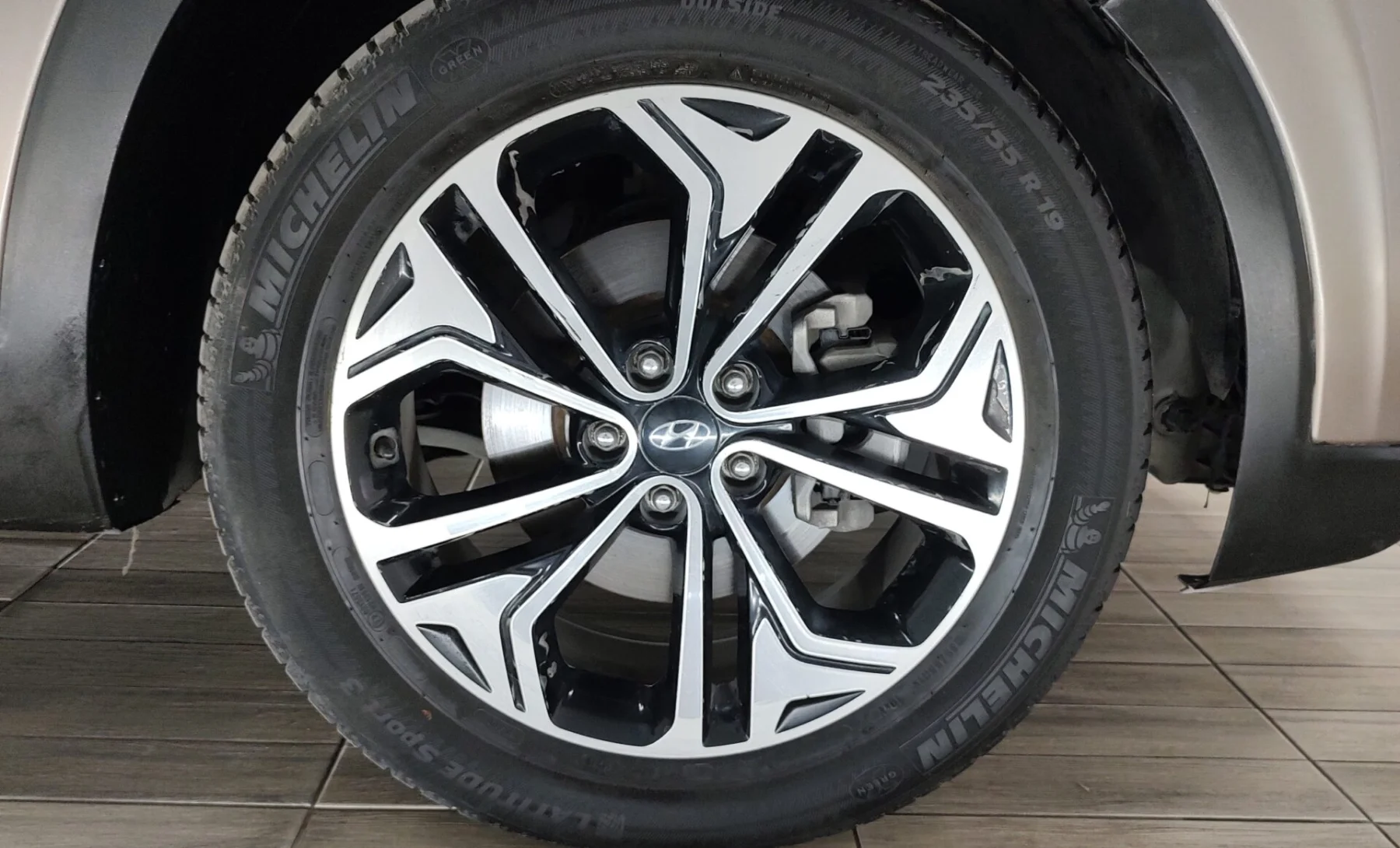 Hyundai Santa Fe Essential 2019 — interior 1 de 4