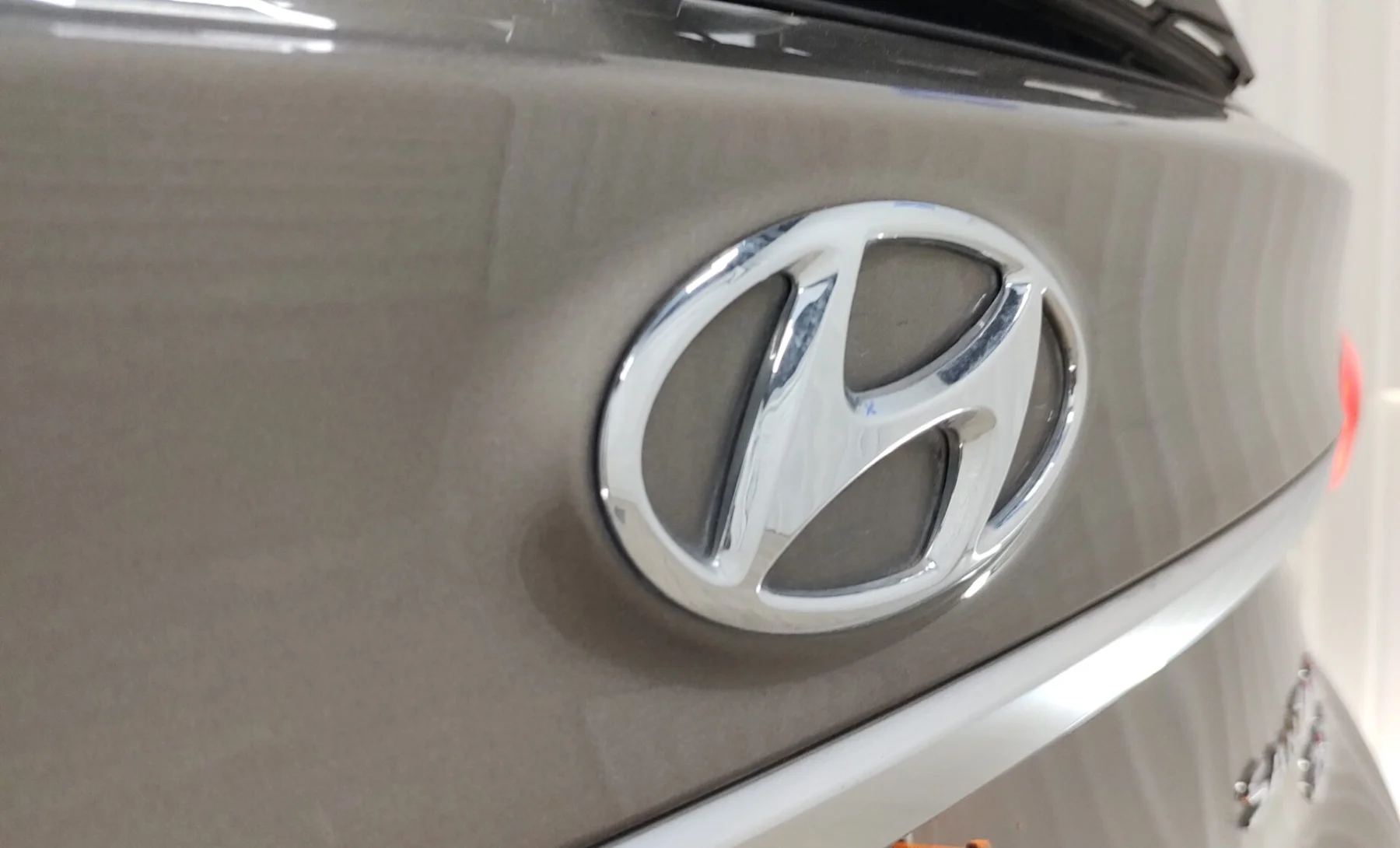 Hyundai Santa Fe Essential 2019 — interior 2 de 4