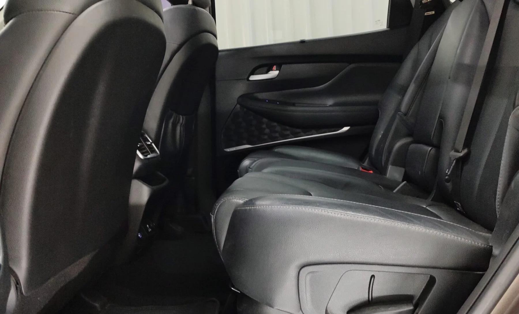 Hyundai Santa Fe Essential 2019 — interior 4 de 4