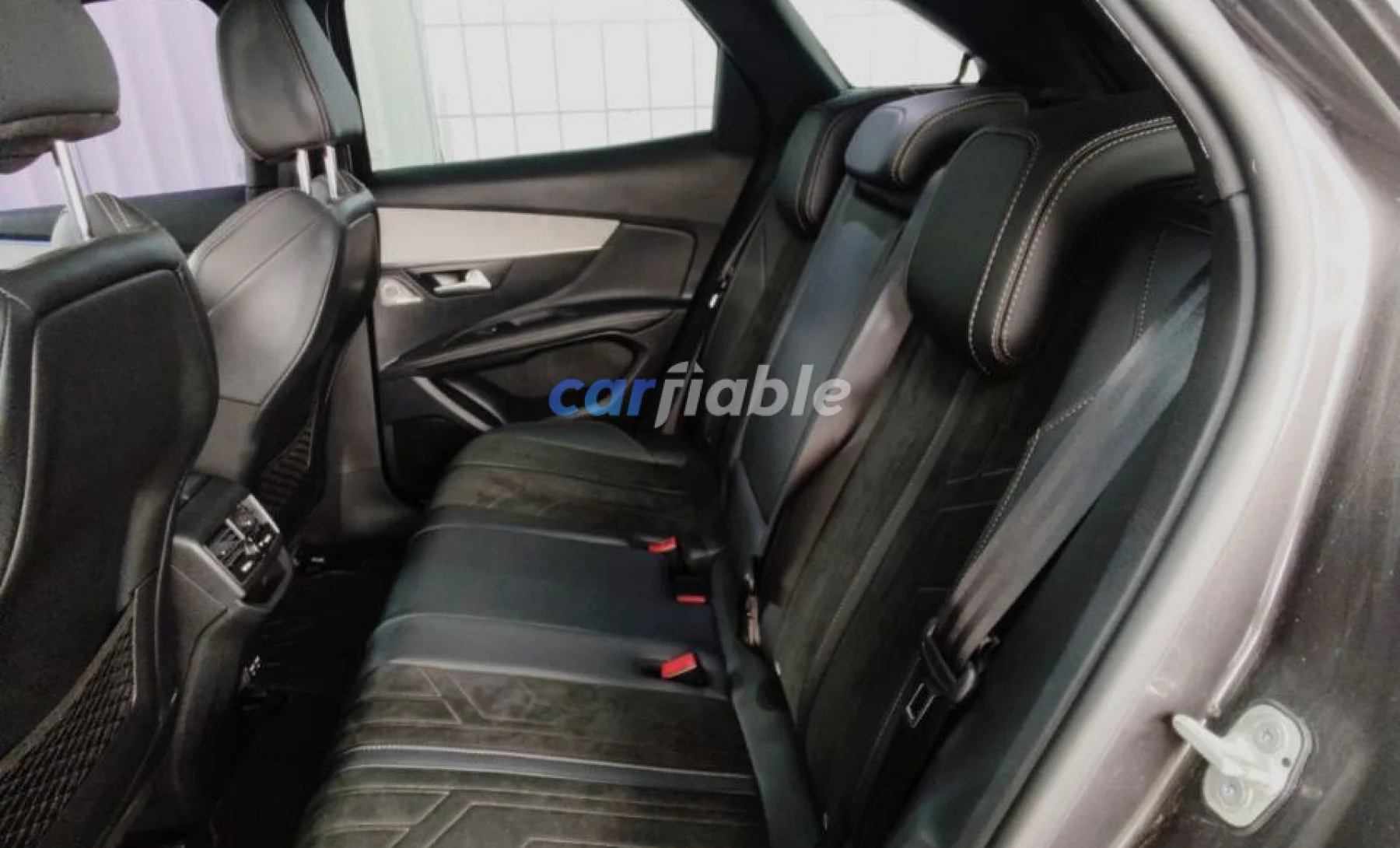 Peugeot 3008 GT  Line 2023 — interior 2 de 4