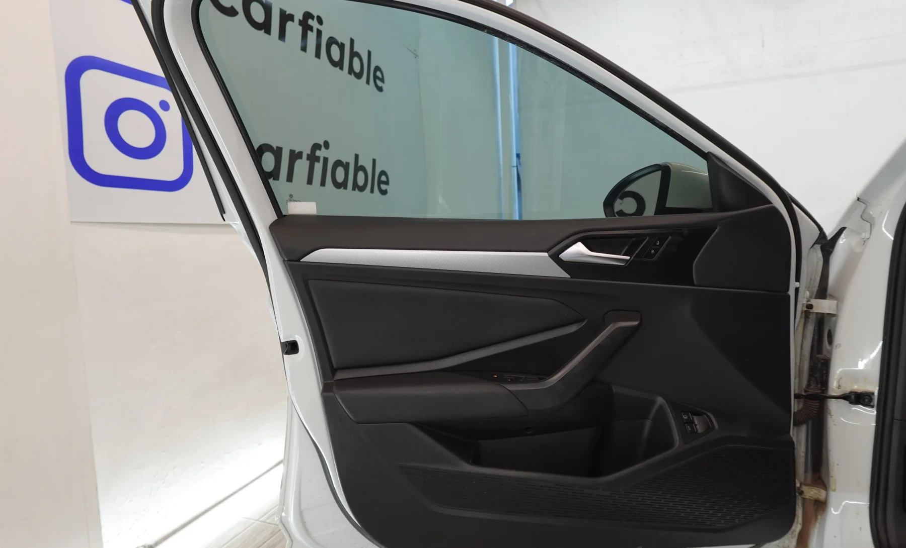Volkswagen Jetta S 2021 — interior 7 de 7