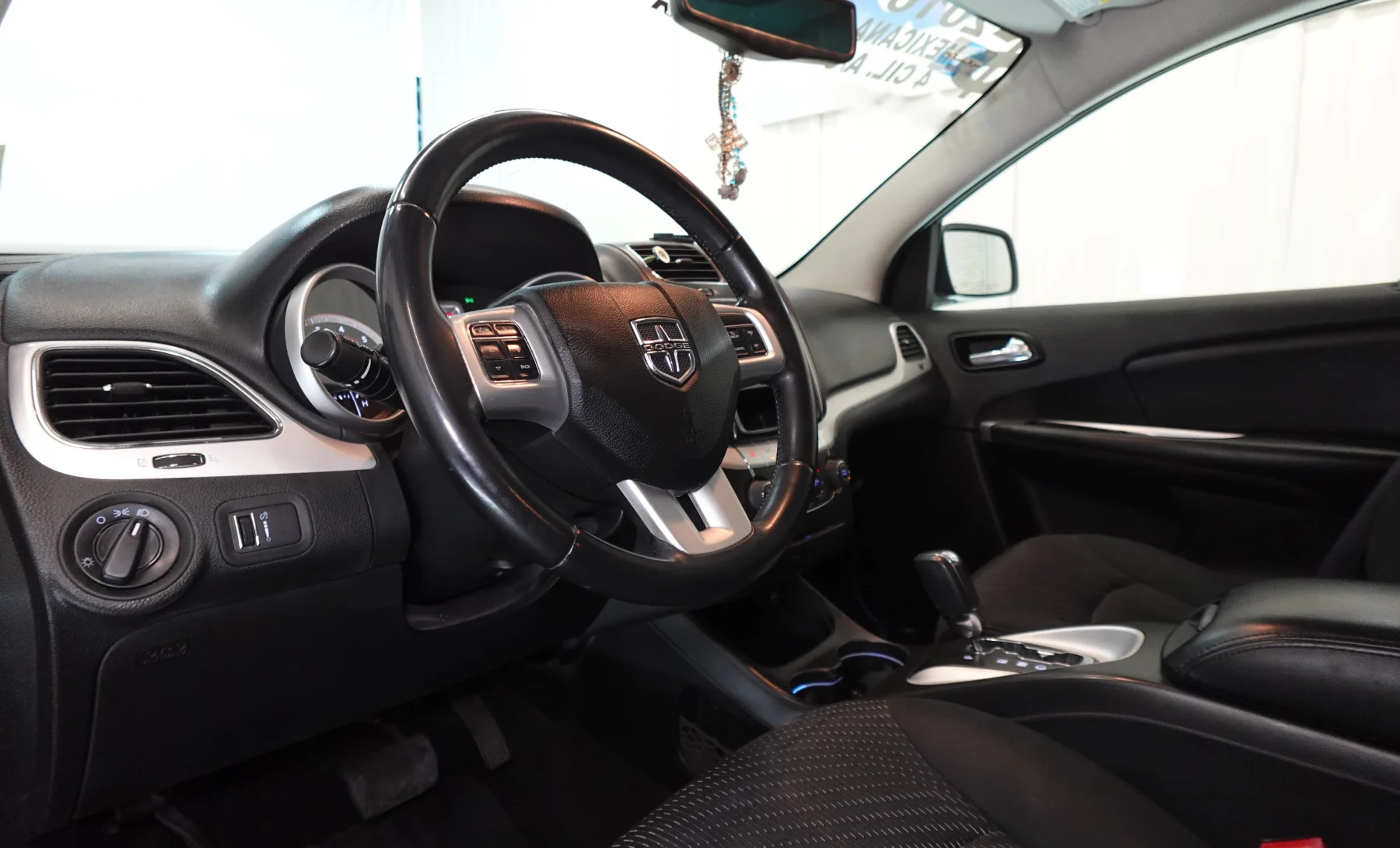 Dodge Journey SXT 2016 — interior 1 de 9