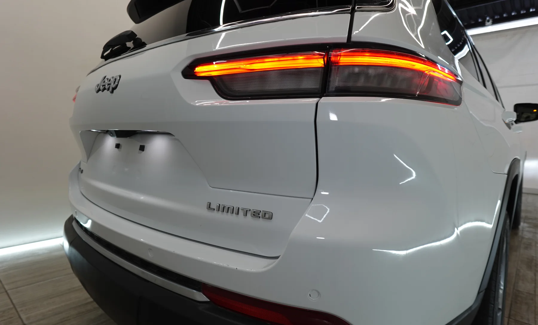 Jeep Grand Cherokee L Limited 2021 — exterior 8 de 9