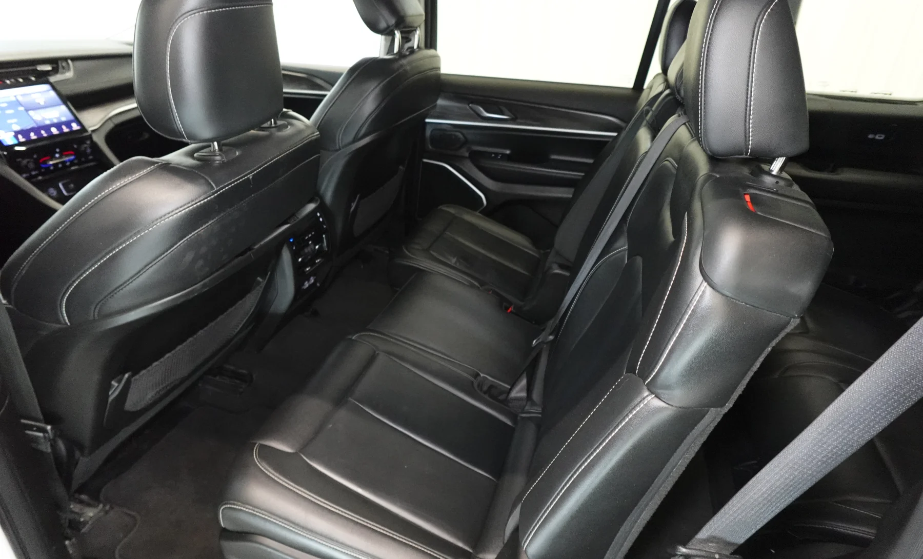 Jeep Grand Cherokee L Limited 2021 — interior 6 de 9