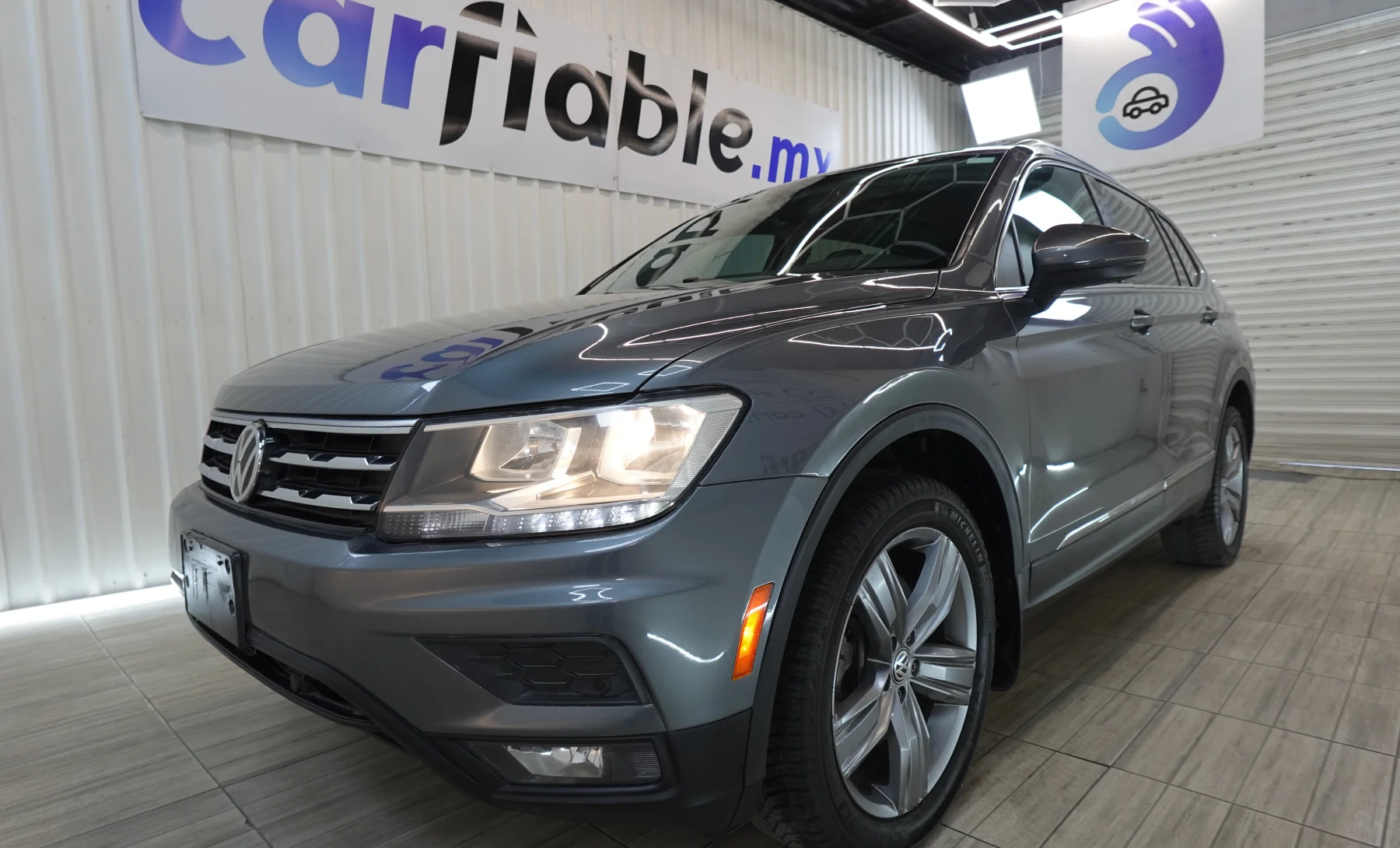 Volkswagen Tiguan S 2020 — exterior 6 de 9