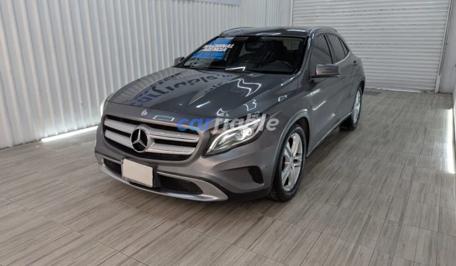 Mercedes-Benz GLA200