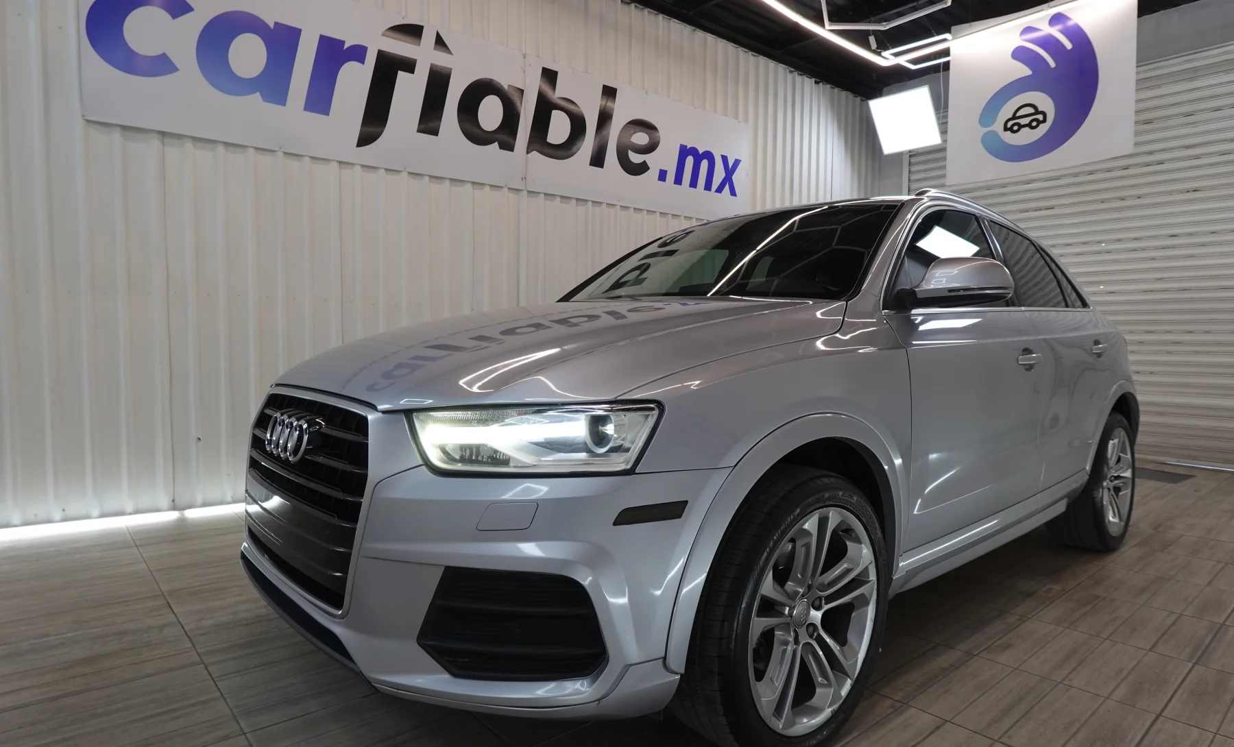 Audi Q3 Premium Plus 2017 — exterior 6 de 6