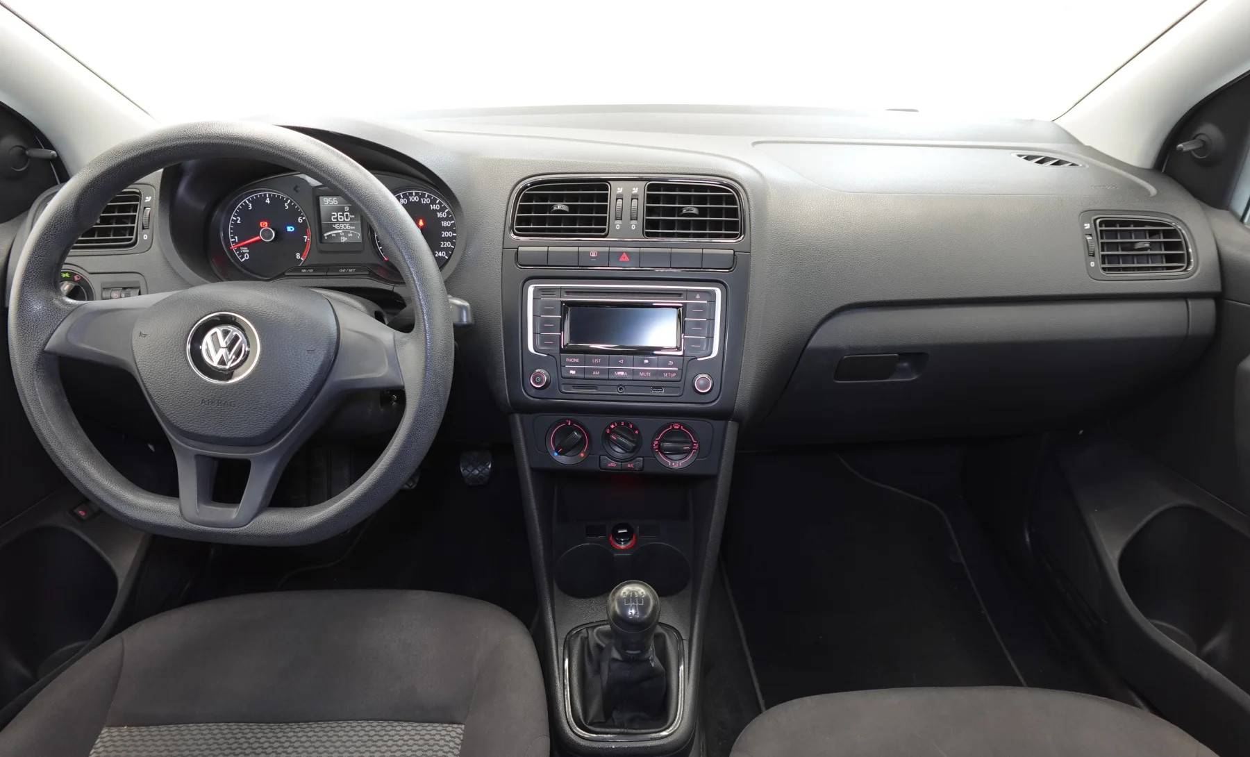 Volkswagen Vento Startline 2020 — interior 6 de 7