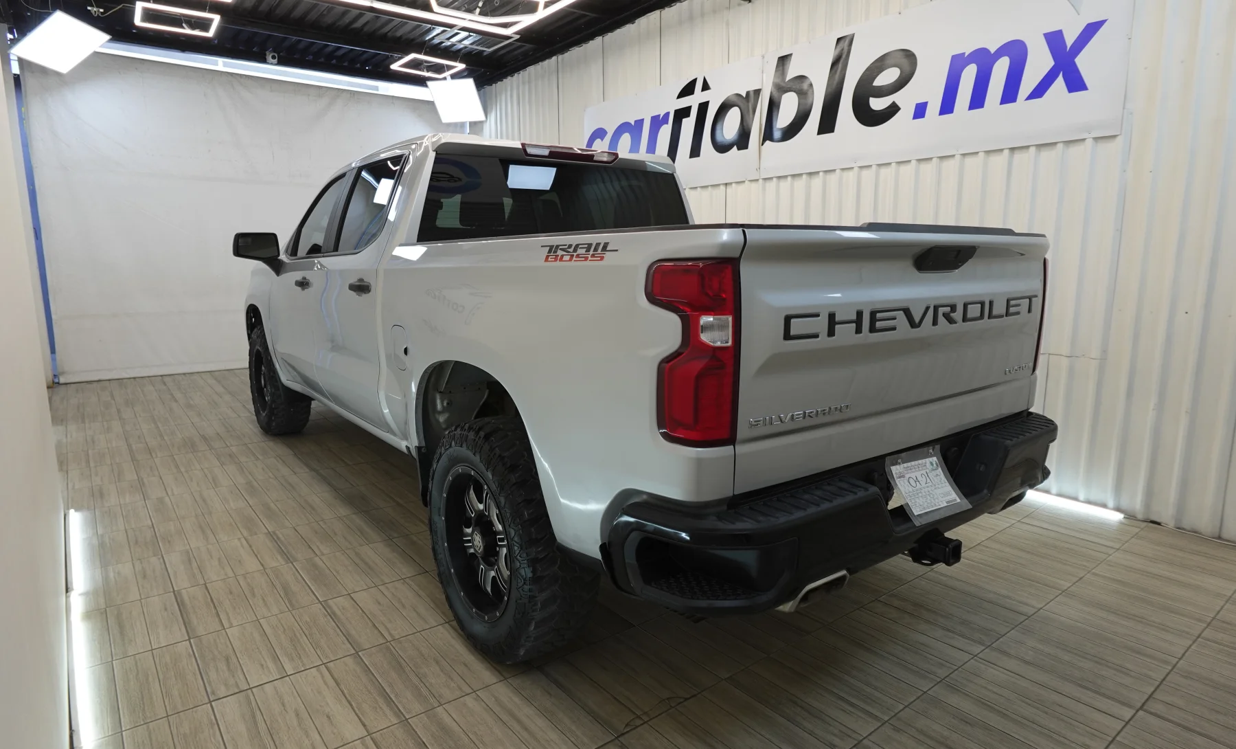 Chevrolet Silverado 1500 Custom Trail Boss 2020 — exterior 5 de 7