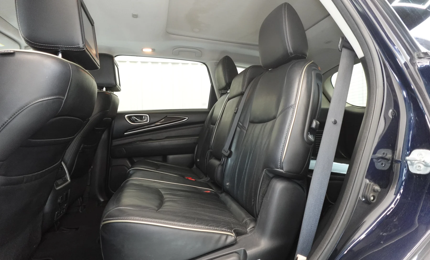 INFINITI QX60 Hybrid 2017 — interior 4 de 6