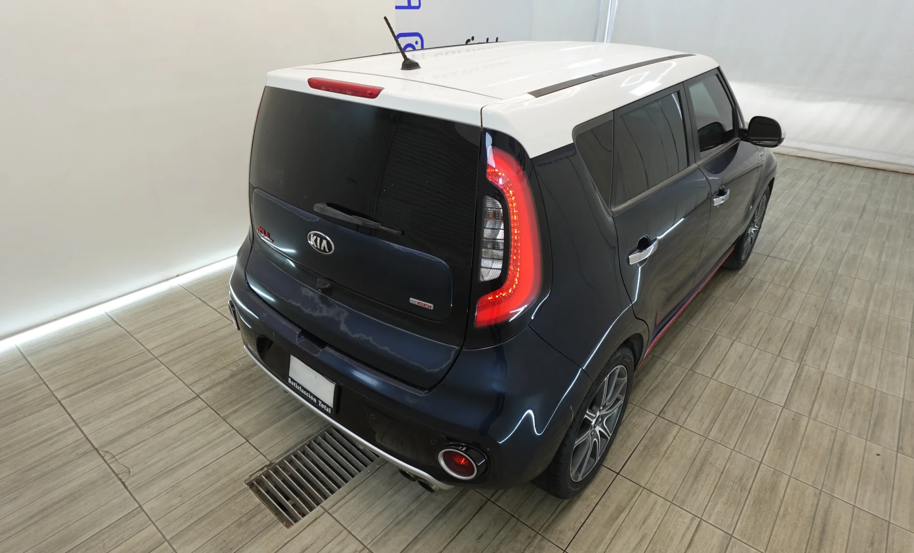 Kia Soul SX 2017 — exterior 9 de 9