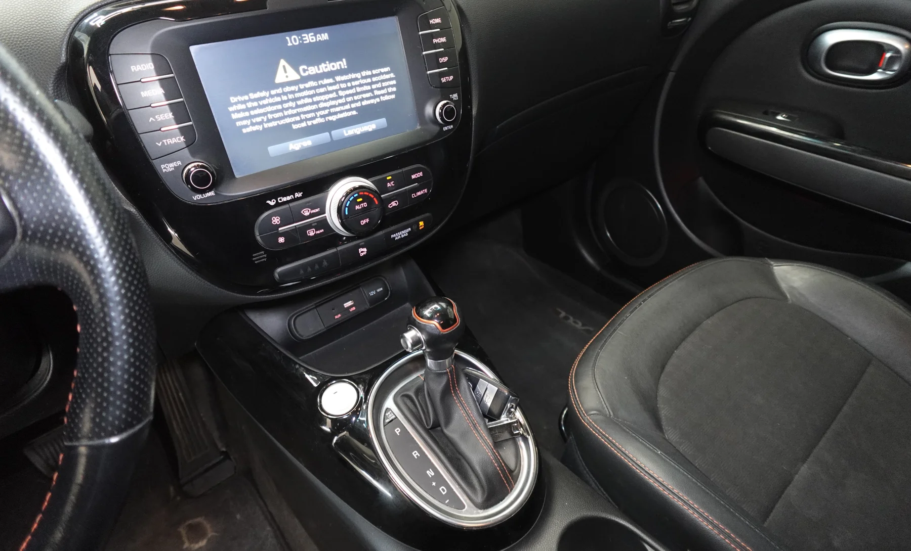 Kia Soul SX 2017 — interior 3 de 7