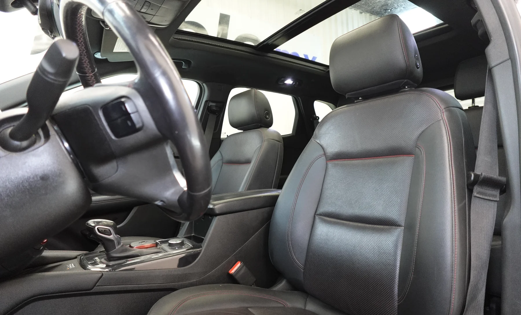 Chevrolet Blazer RS 2021 — interior 2 de 8