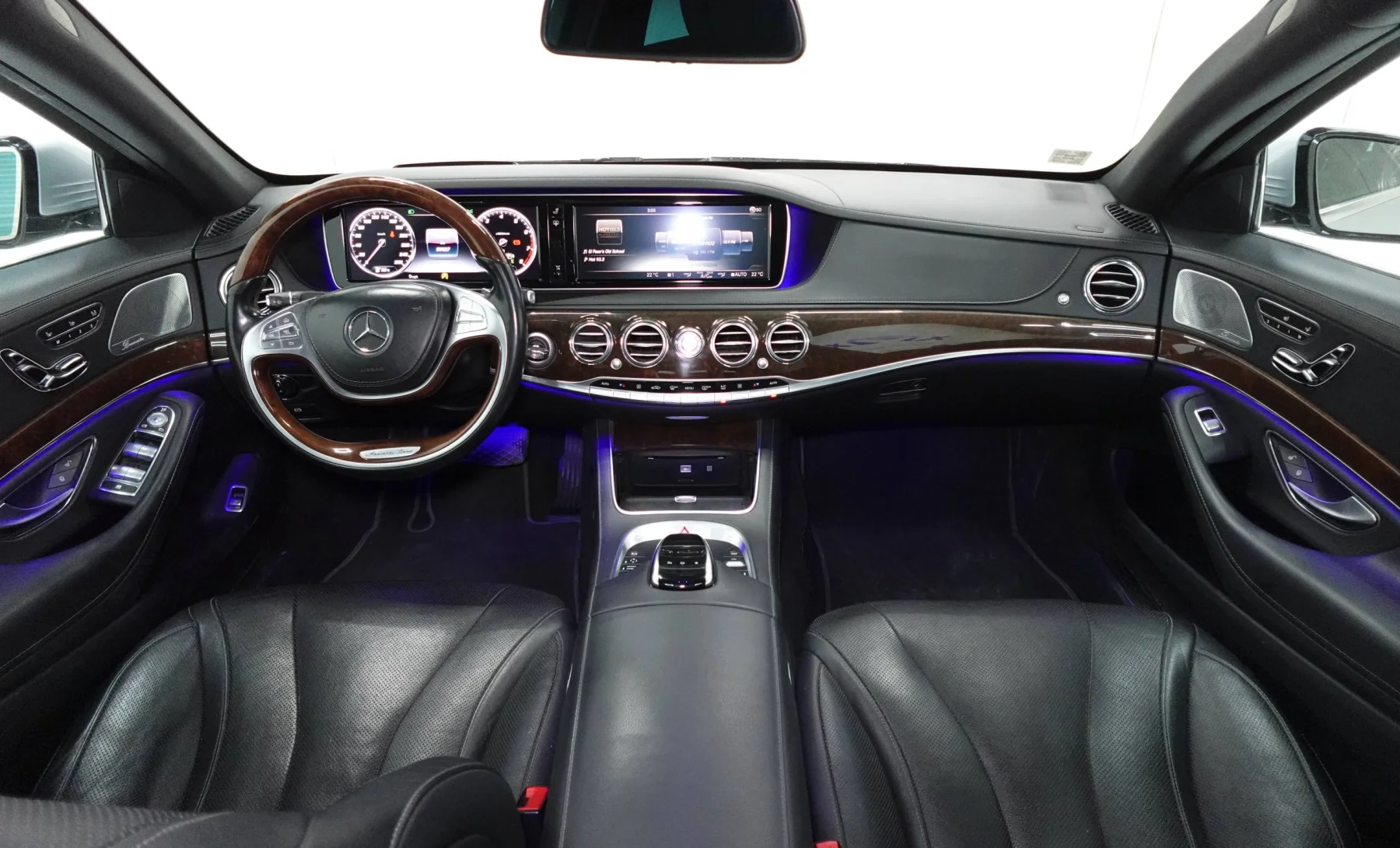 Mercedes-Benz Clase S 400 2017 — interior 3 de 4