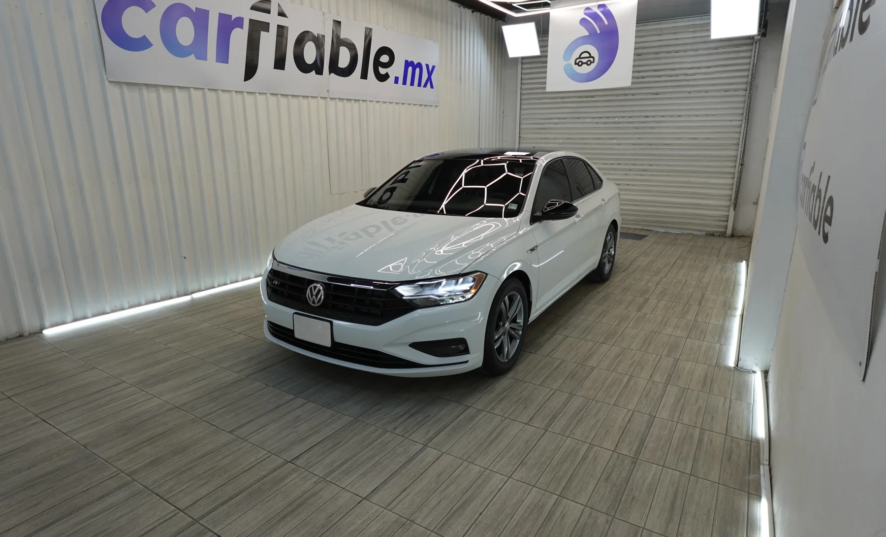 Volkswagen Jetta R-Line 2020 — exterior 1 de 8