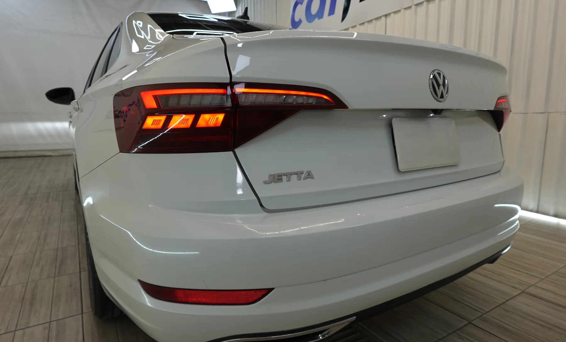 Volkswagen Jetta R-Line 2020 — exterior 7 de 8