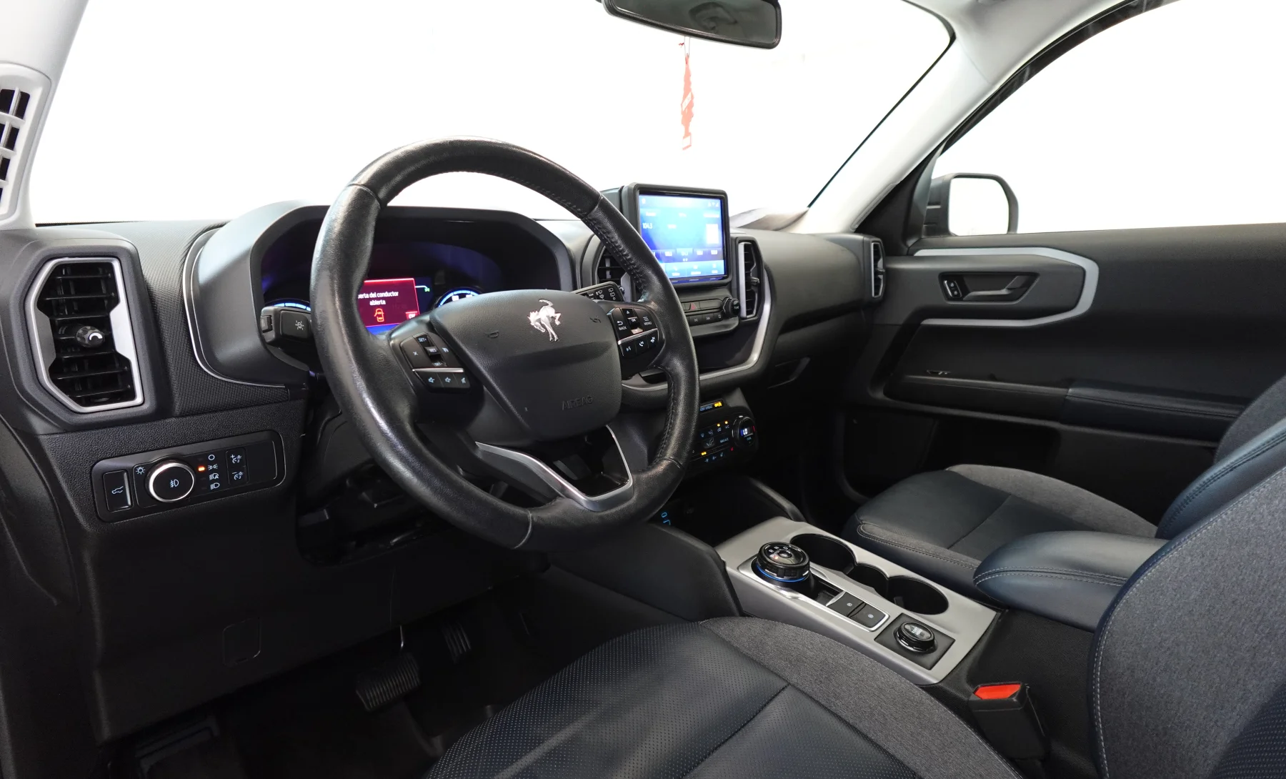 Ford Bronco Sport Outer Banks 2021 — interior 1 de 8