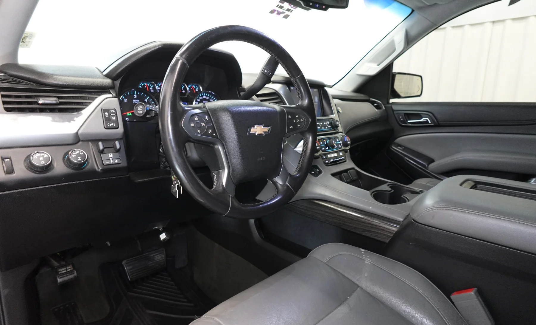 Chevrolet Tahoe LT 2015 — interior 2 de 9