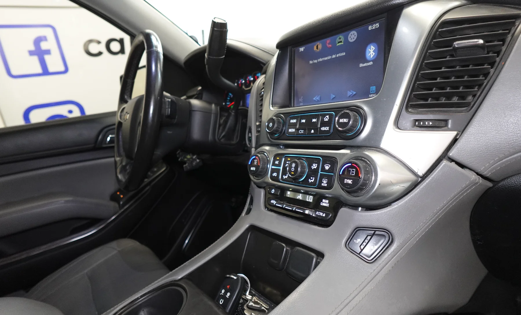 Chevrolet Tahoe LT 2015 — interior 7 de 9