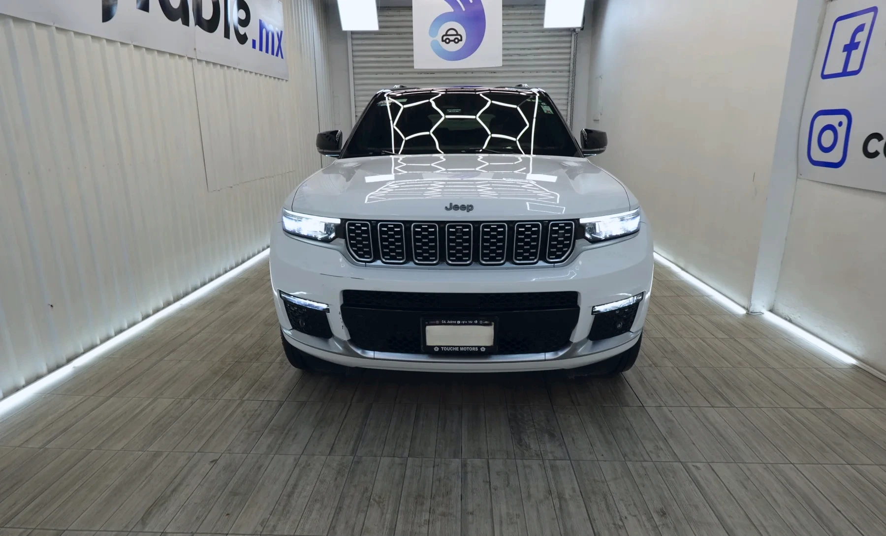 Jeep Grand Cherokee L Summit Reserve 2021 — exterior 2 de 7
