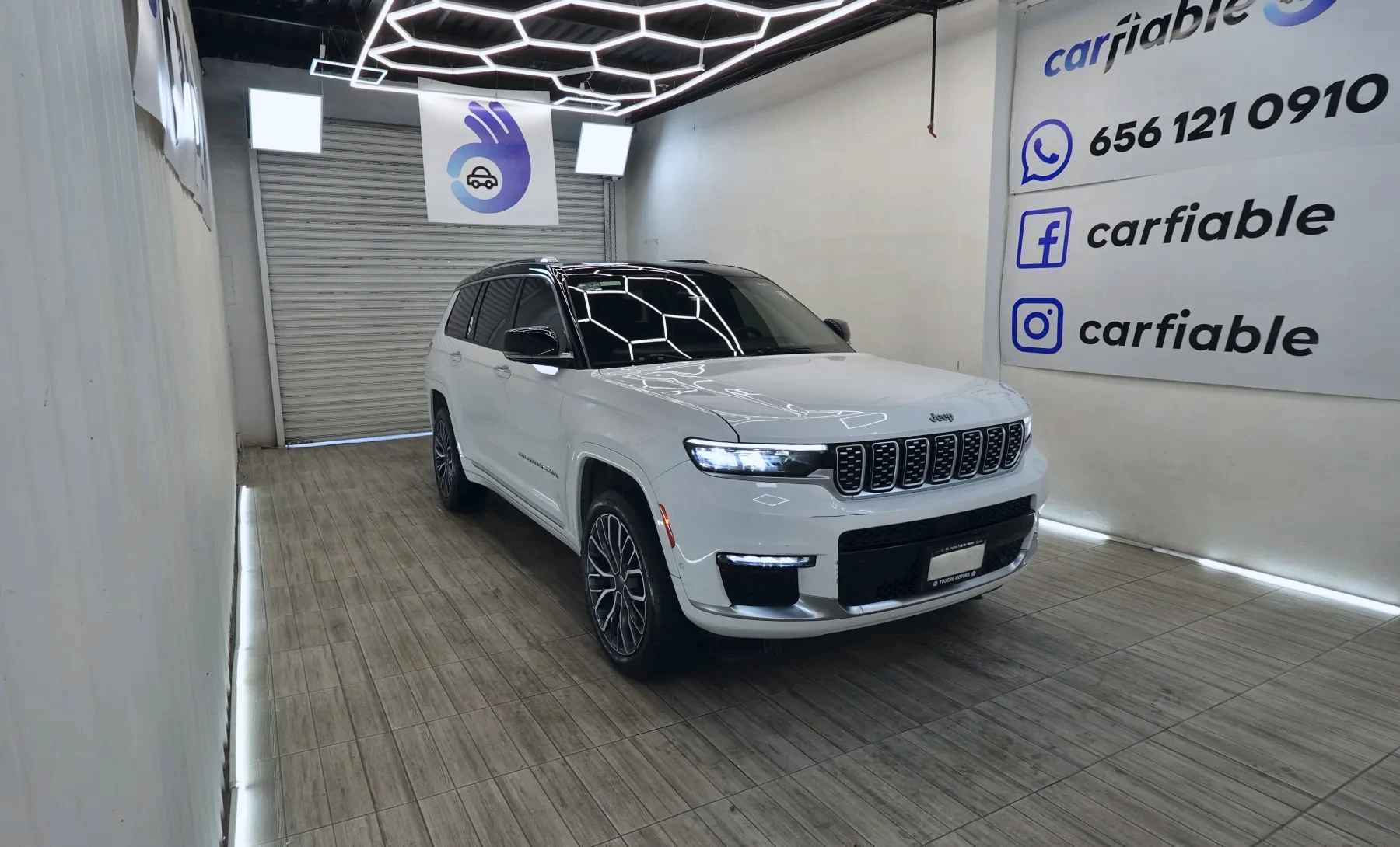 Jeep Grand Cherokee L Summit Reserve 2021 — exterior 3 de 7