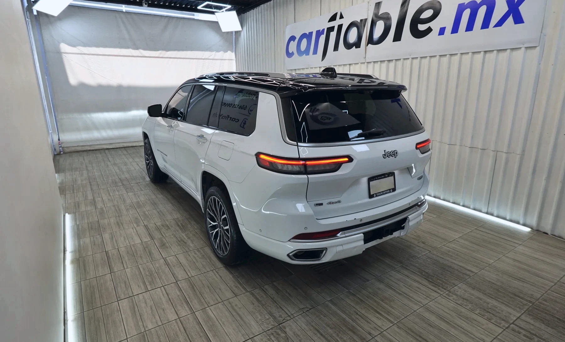 Jeep Grand Cherokee L Summit Reserve 2021 — exterior 5 de 7