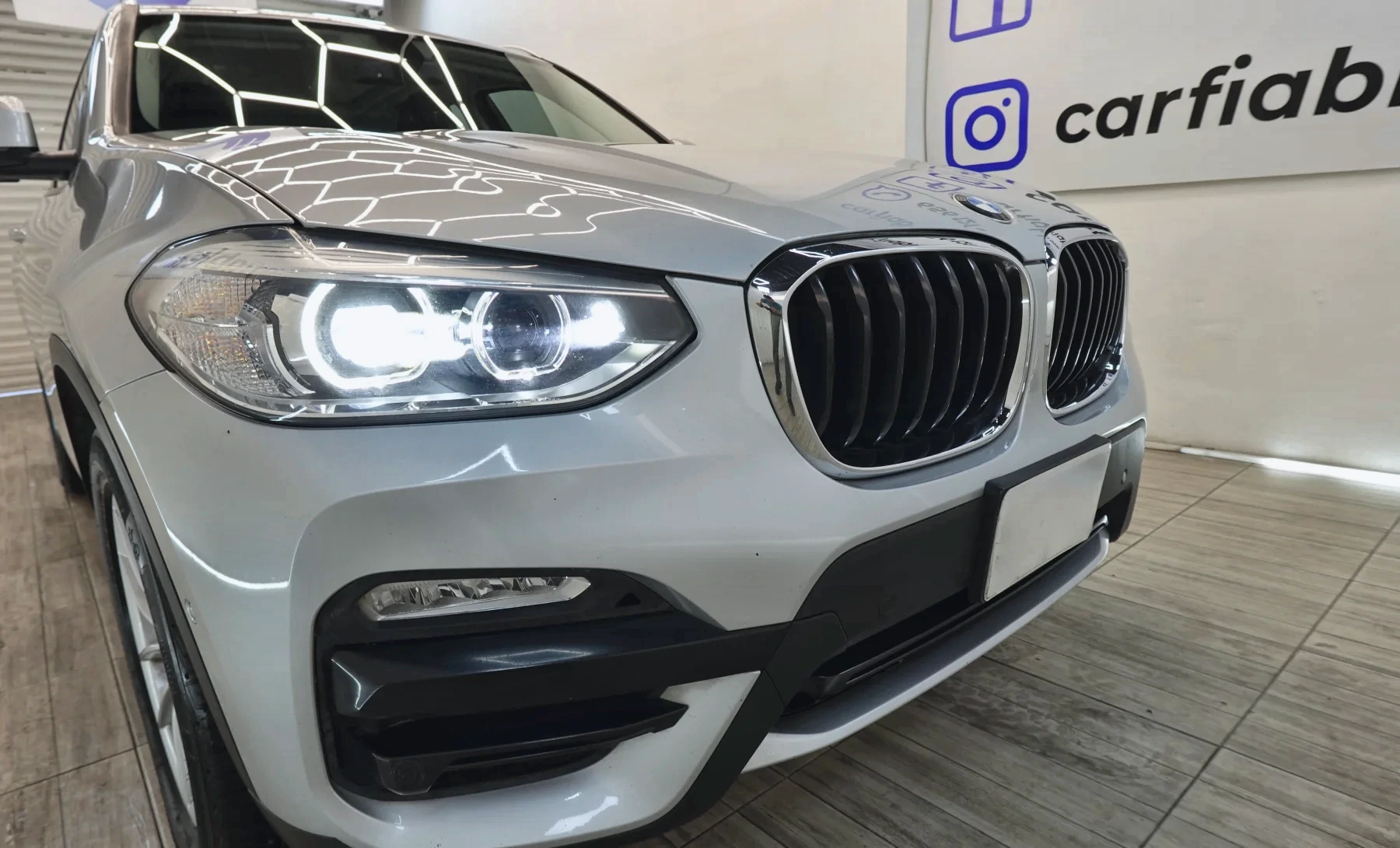 BMW X3 sDrive20i Executive 2019 — exterior 7 de 10