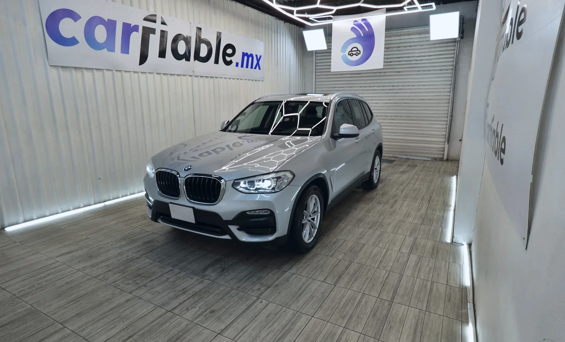 BMW X3 sDrive20i Executive 2019 — exterior 1 de 10