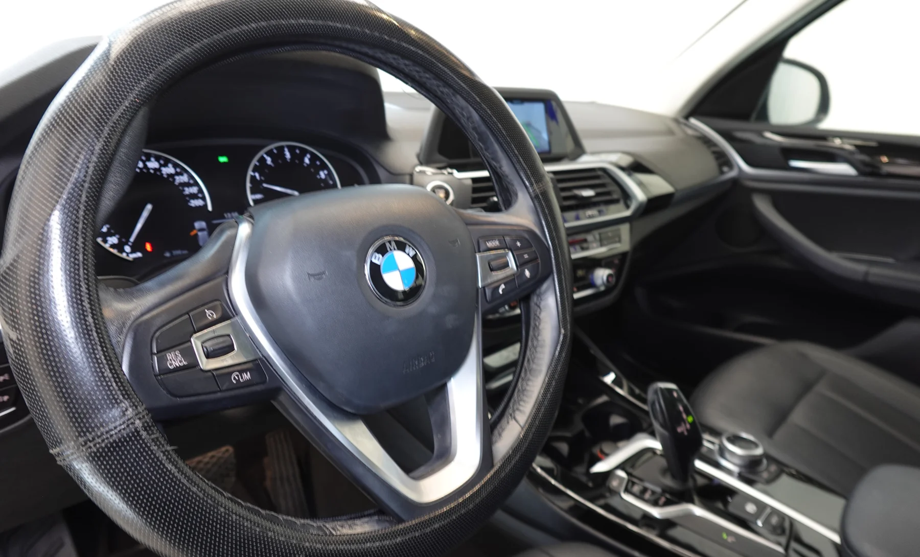 BMW X3 sDrive20i Executive 2019 — interior 2 de 8