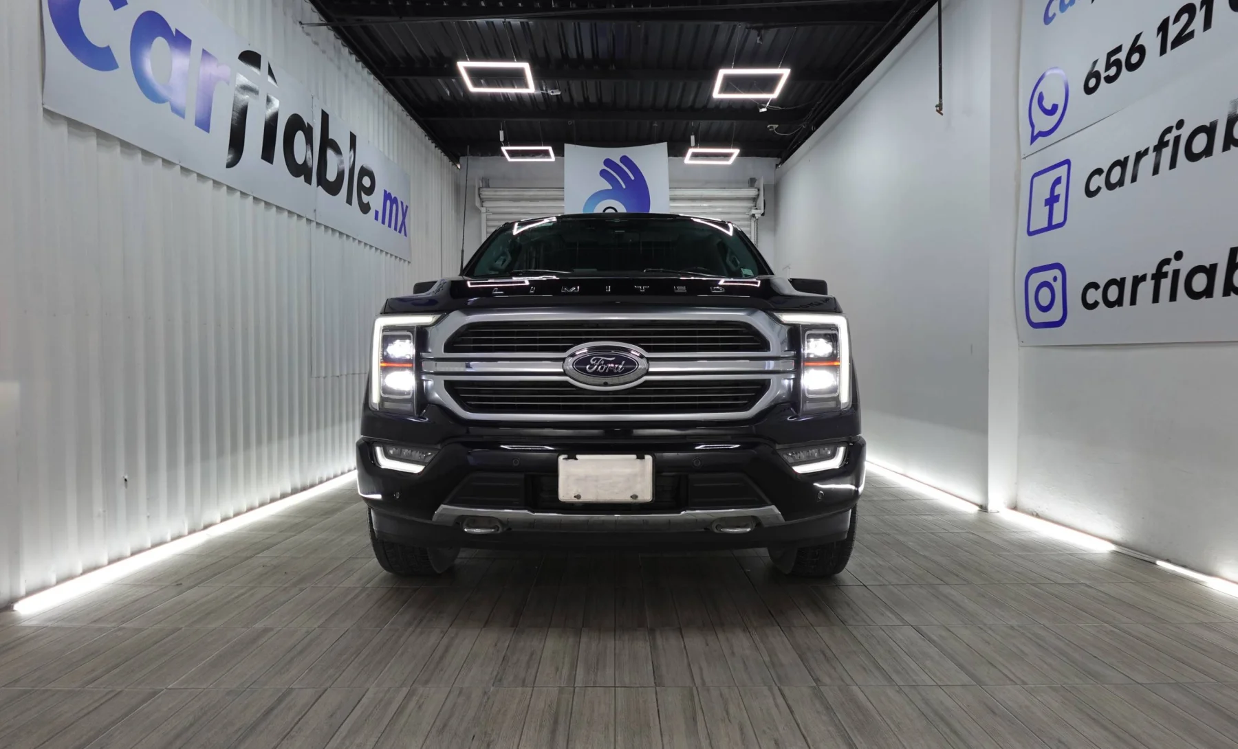 Ford Lobo Platinum Limited 2023 — exterior 2 de 5