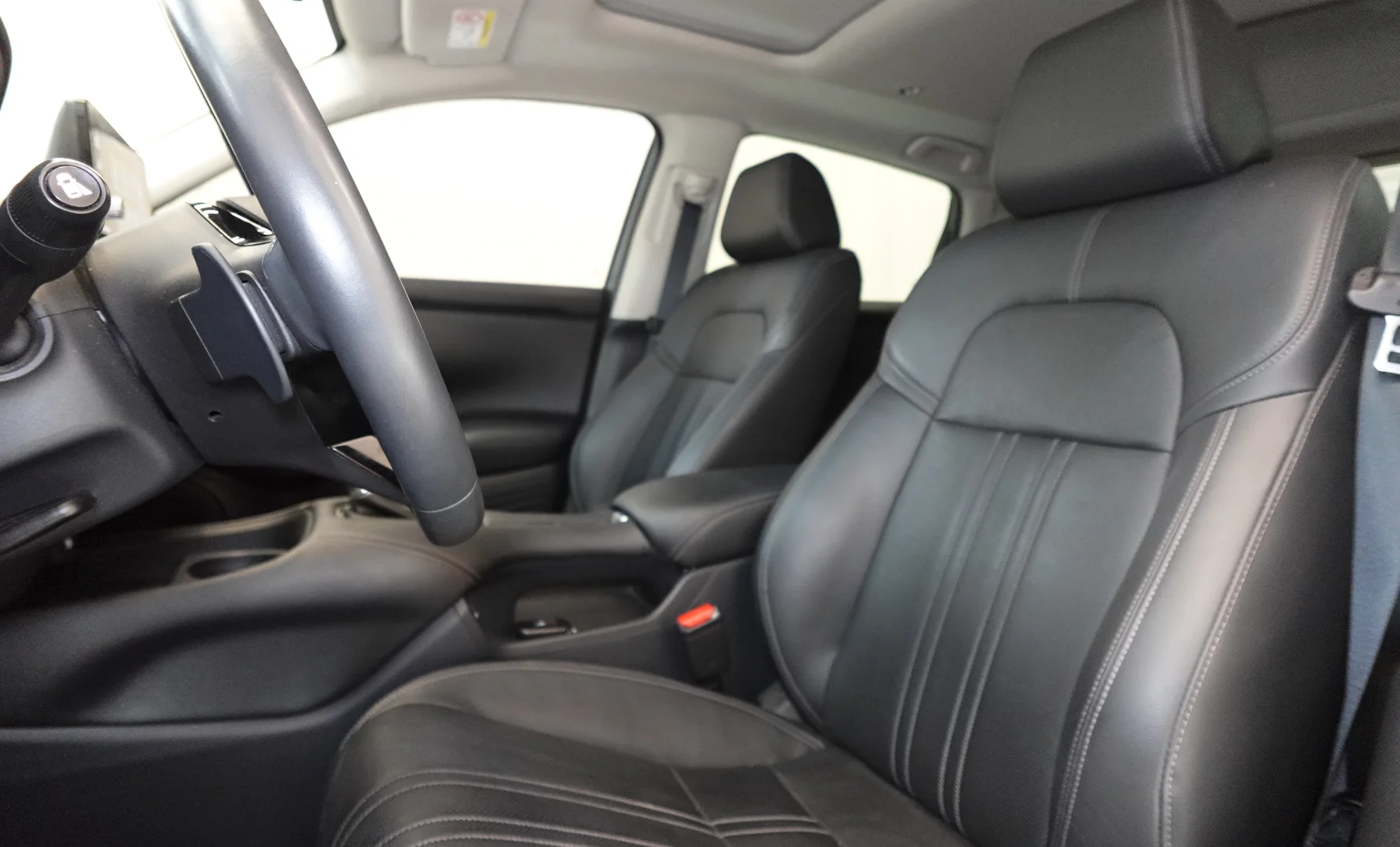 Honda HR-V Touring 2024 — interior 3 de 10