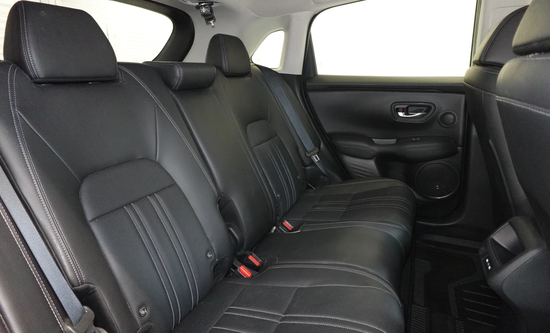 Honda HR-V Touring 2024 — interior 5 de 10
