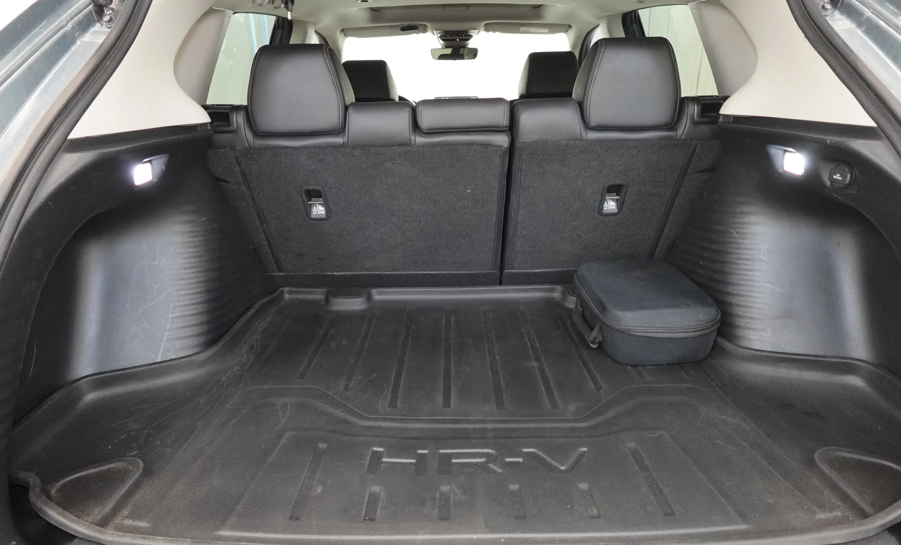Honda HR-V Touring 2024 — interior 10 de 10
